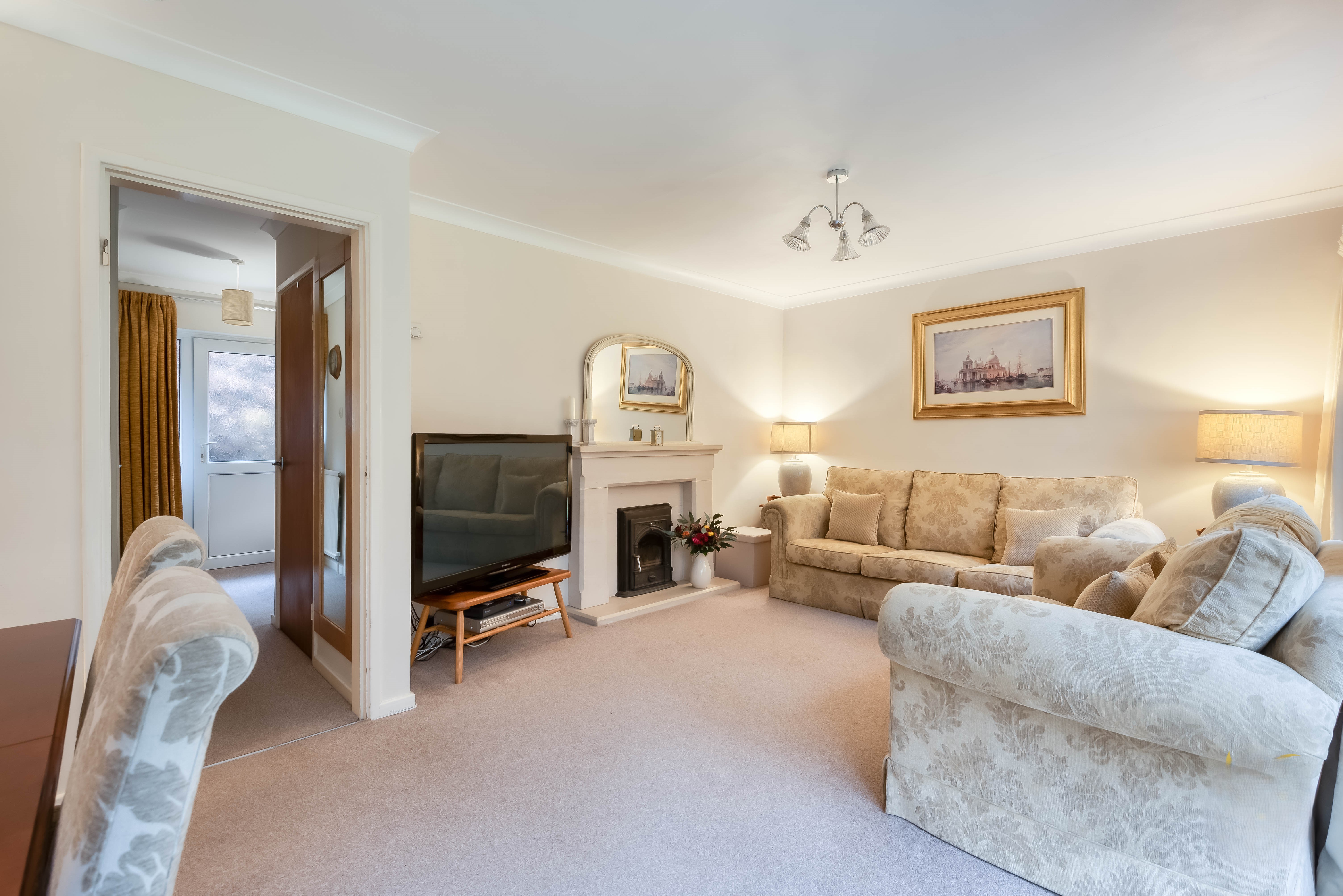 3 Bedroom Bungalow with 2.5 acres in Worcestershire