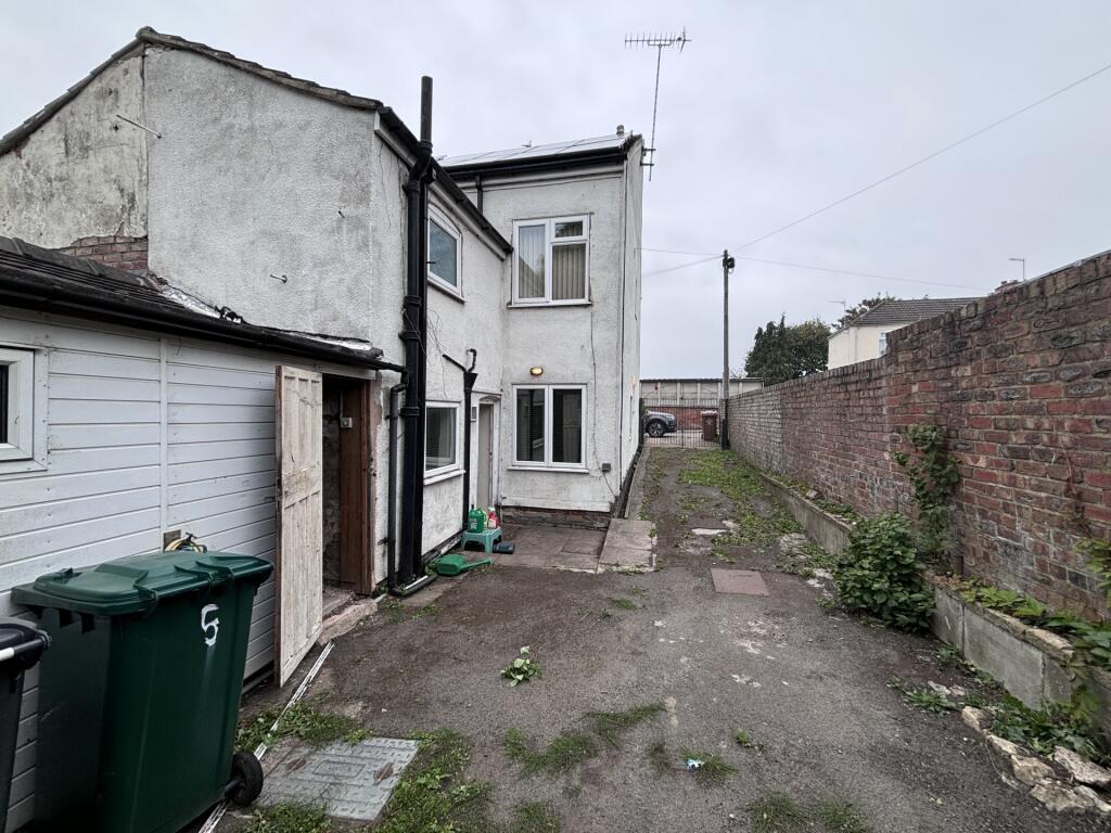 2 Bedroom Semi-Detatched in Swadlincote