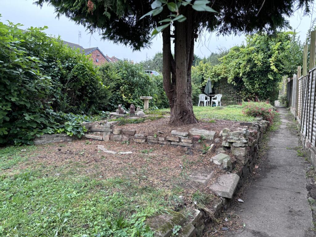 2 Bedroom Semi-Detatched in Swadlincote