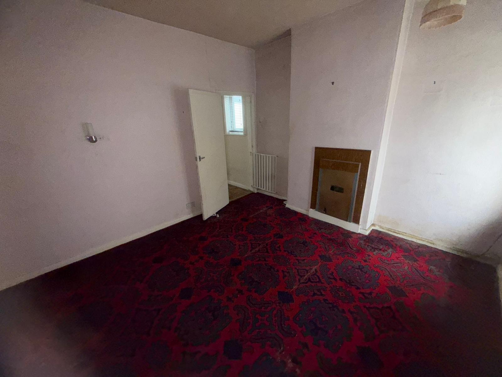 2 Bedroom Semi-Detatched in Swadlincote