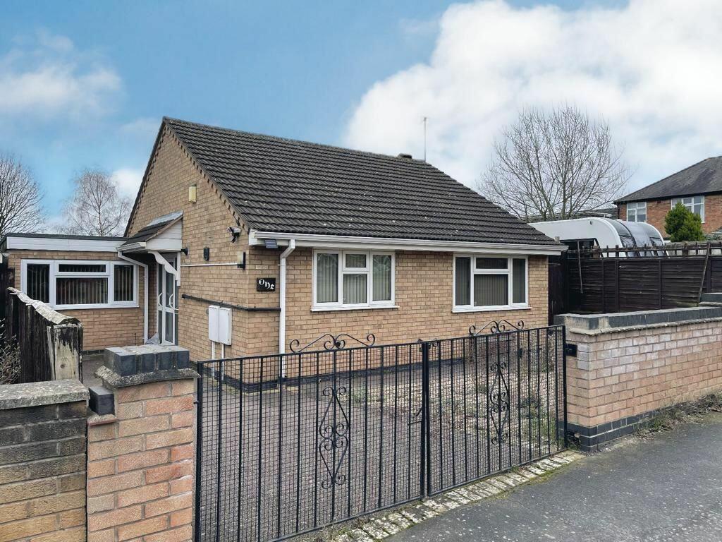 3 Bedroom Detached Bungalow in Loughborough