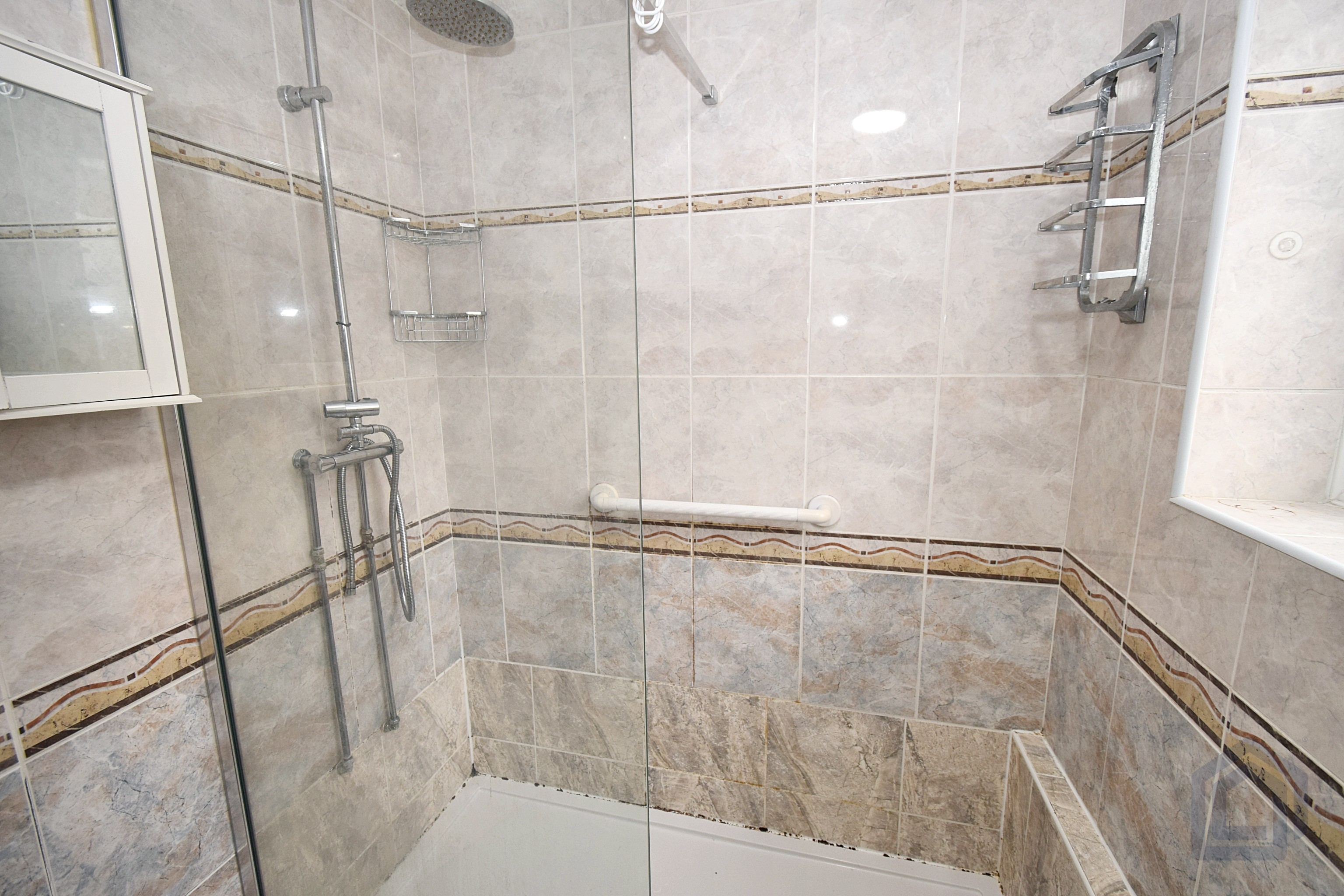 2 Bedroom Maisonette in Nuneaton