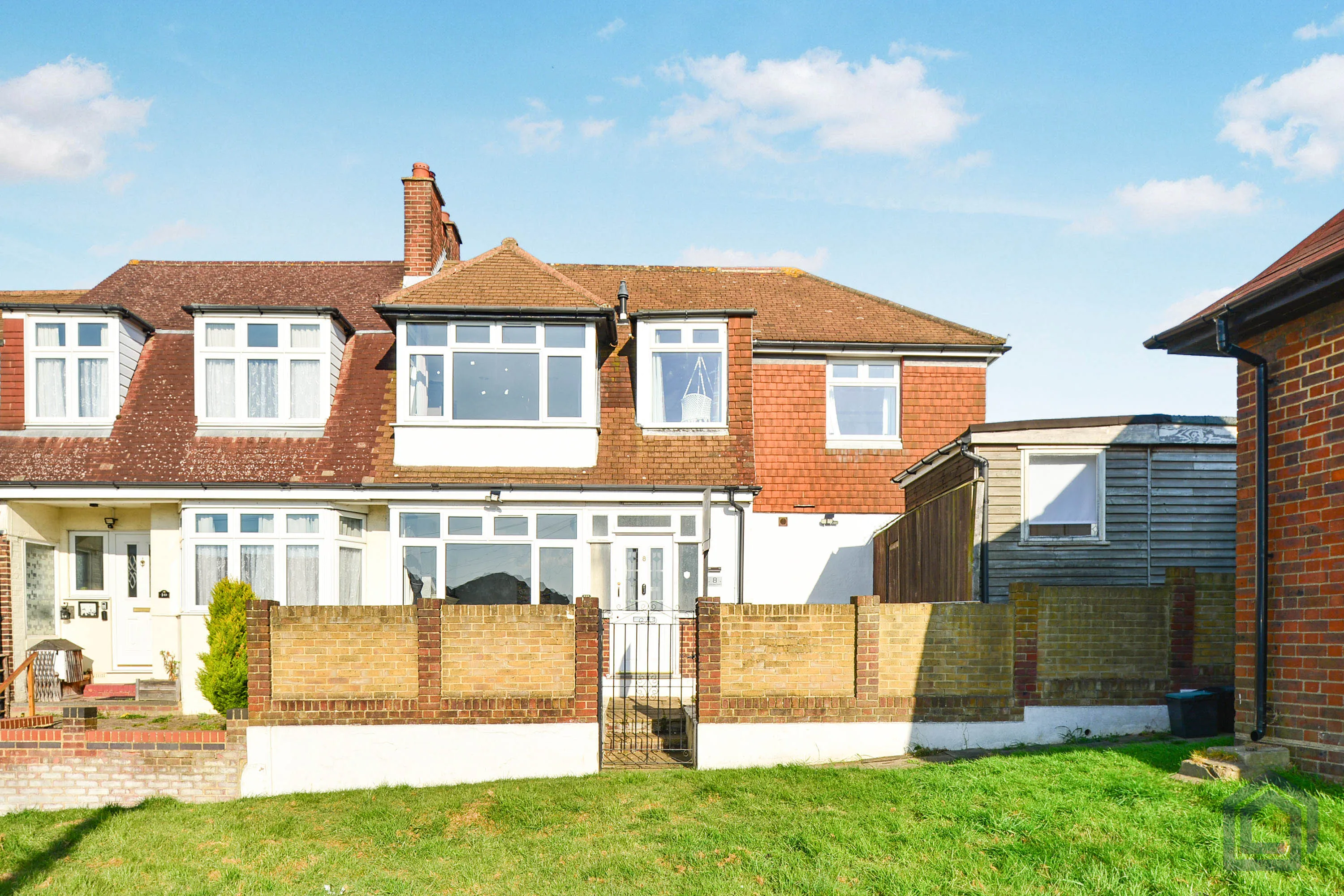 3 Bedroom End Terrace in Bromley