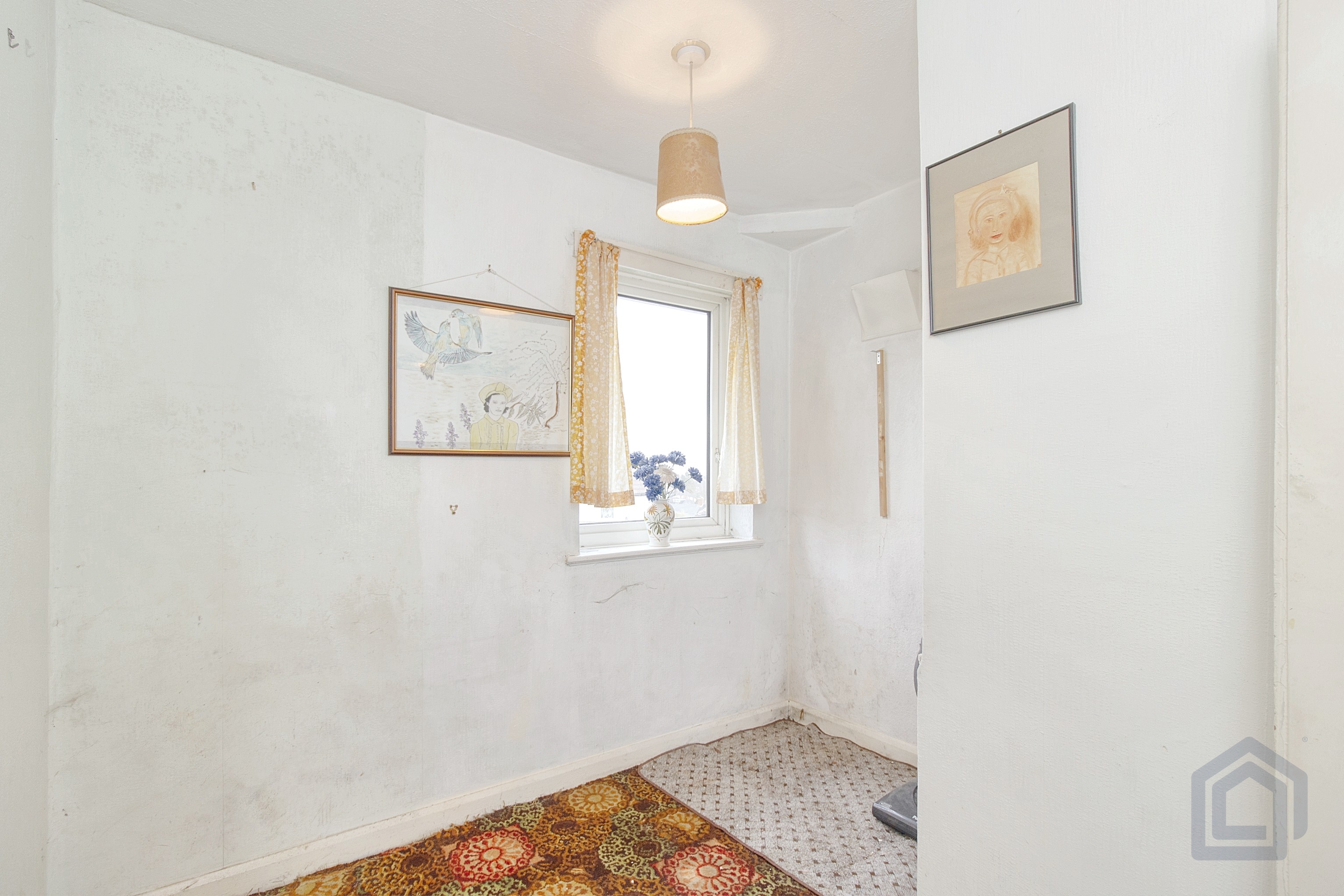 3 Bedroom Semi-Detached in Oldbury
