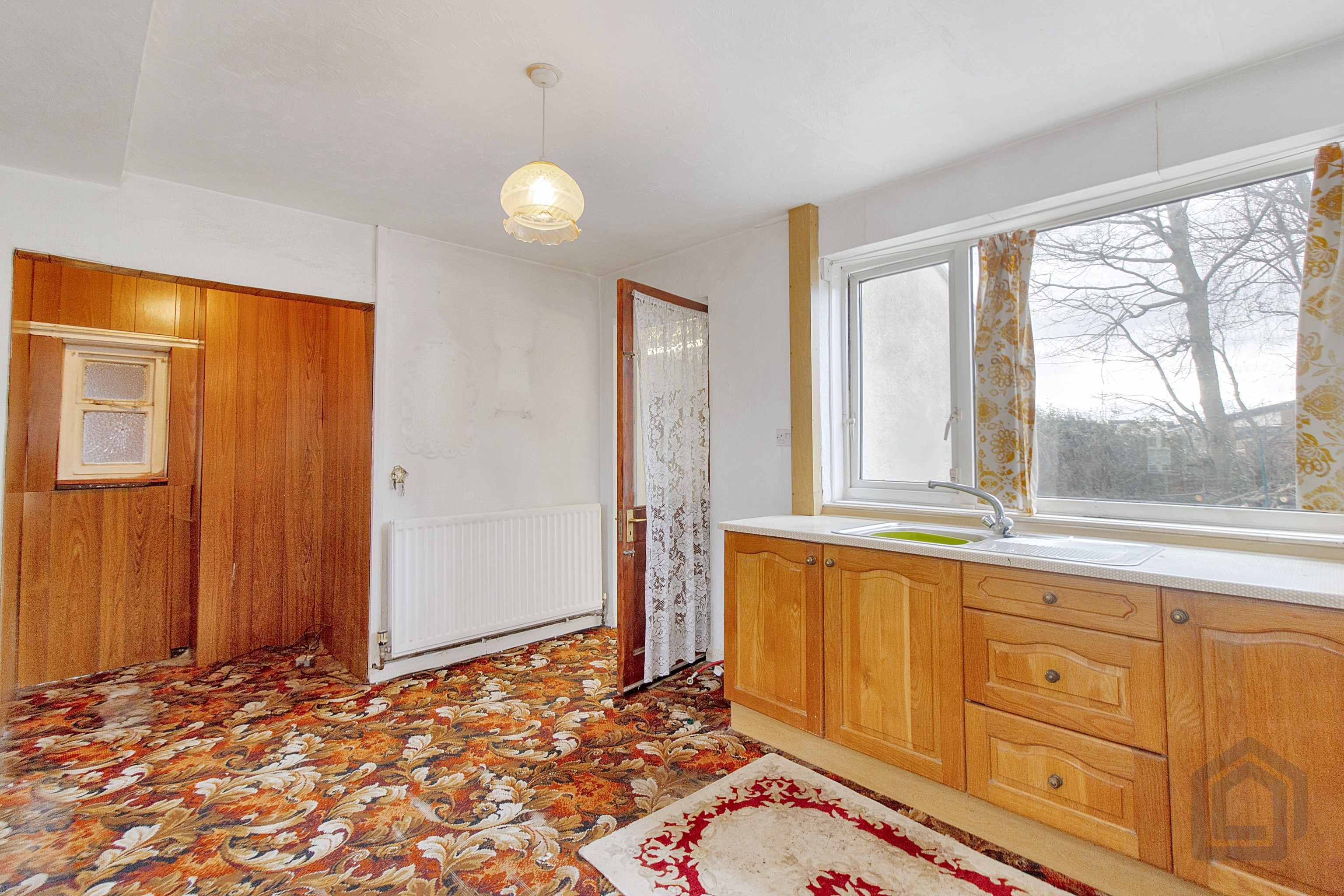 3 Bedroom Semi-Detached in Oldbury