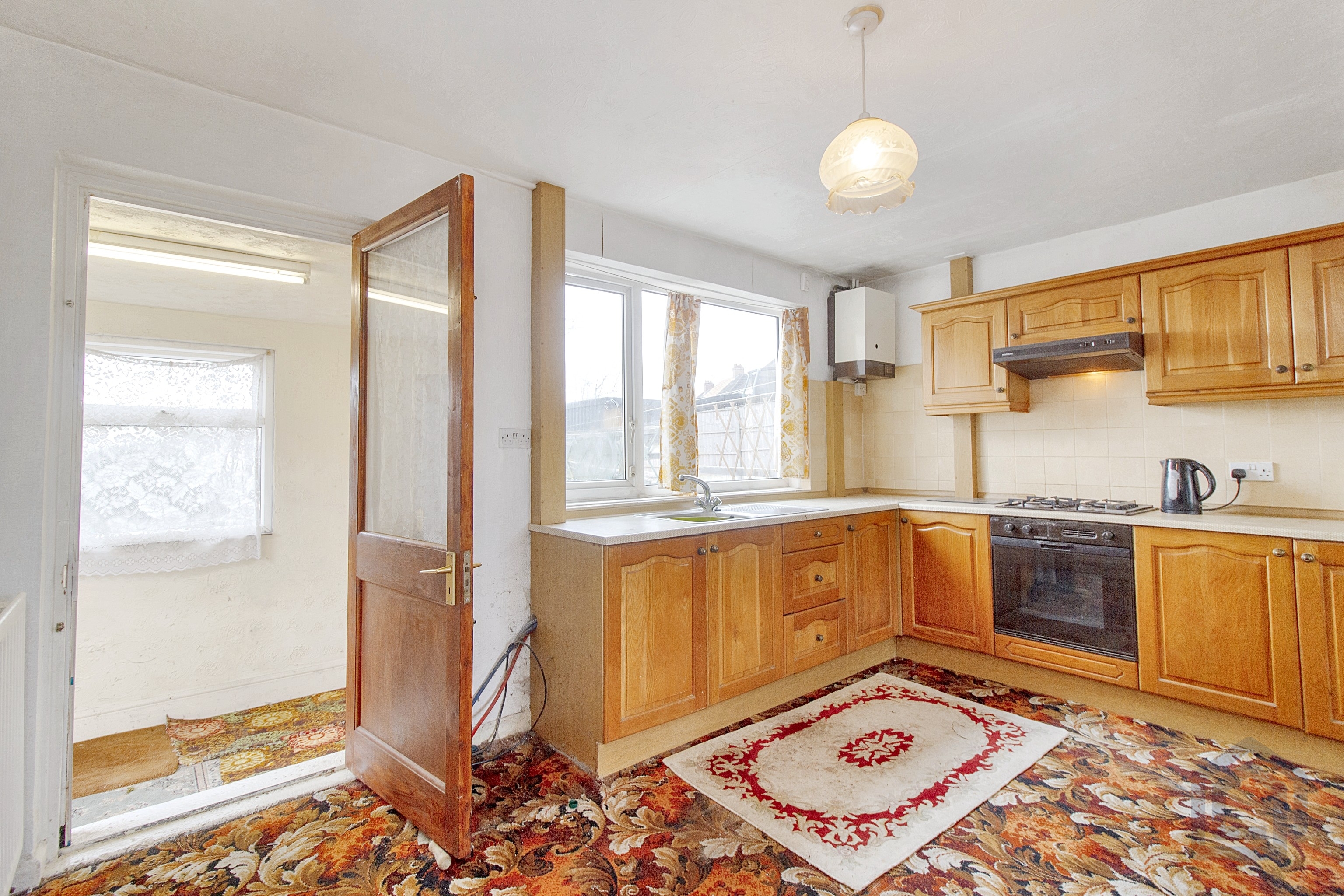 3 Bedroom Semi-Detached in Oldbury