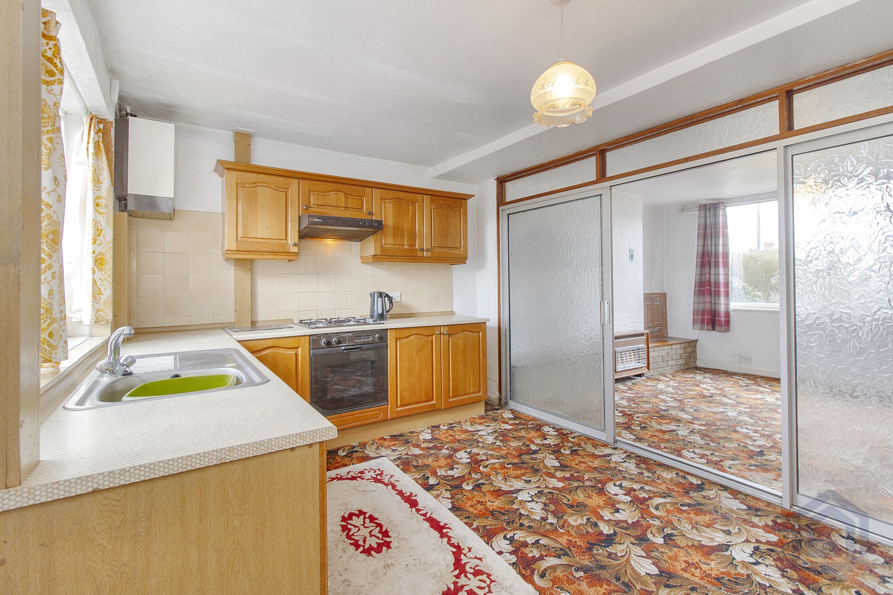 3 Bedroom Semi-Detached in Oldbury