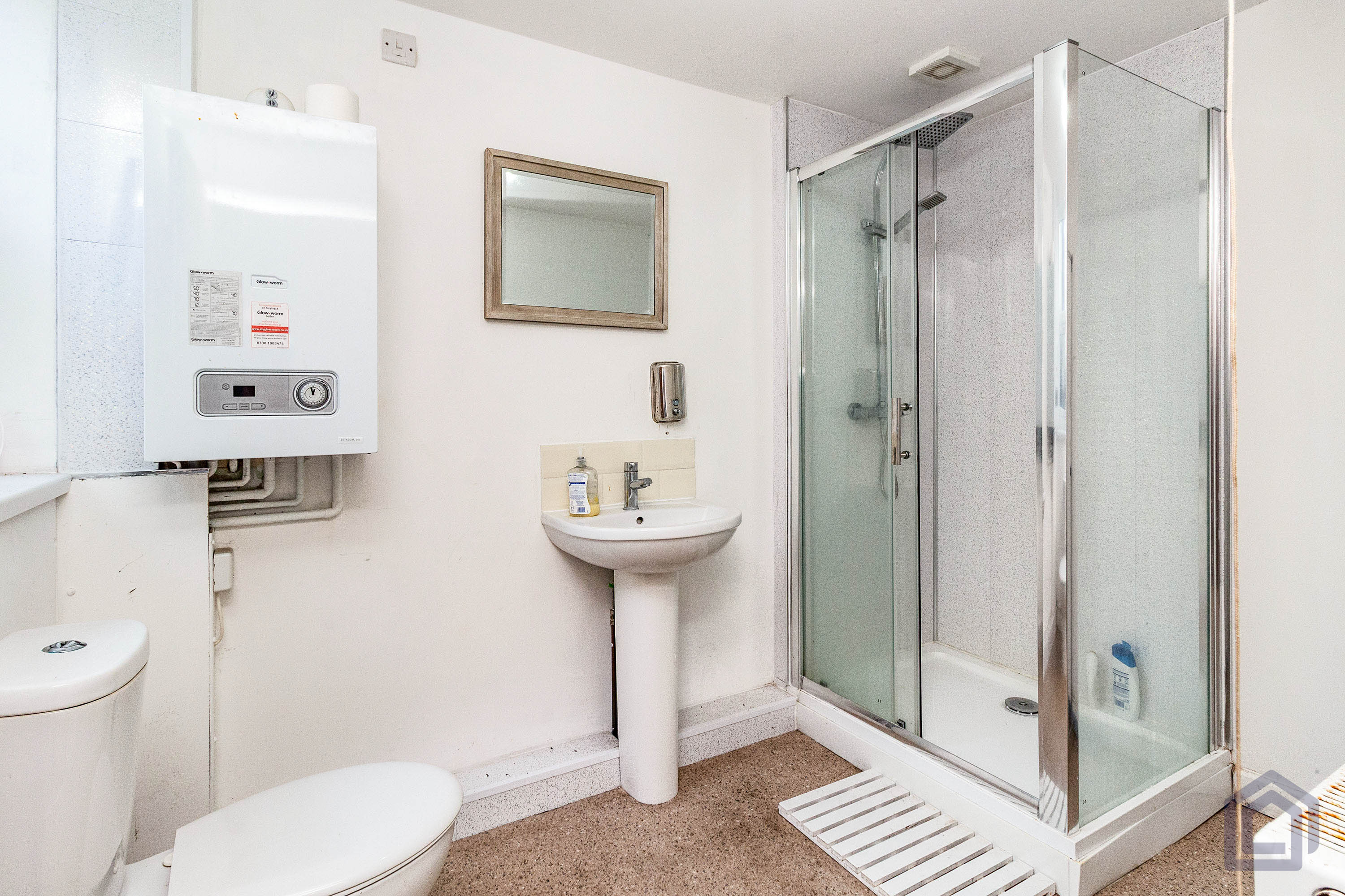 5 Bedroom Detached in Burslem