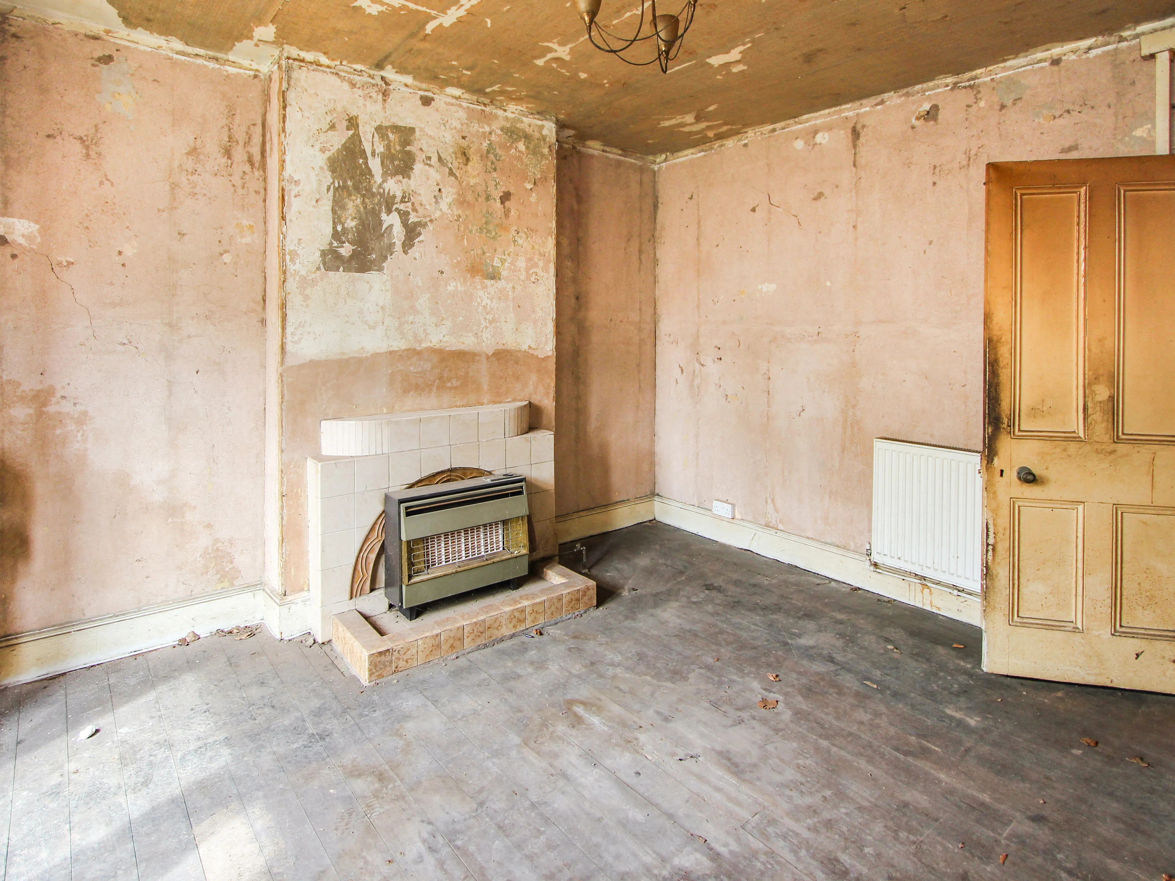 3 Bedroom Semi-Detached in Oldswinford