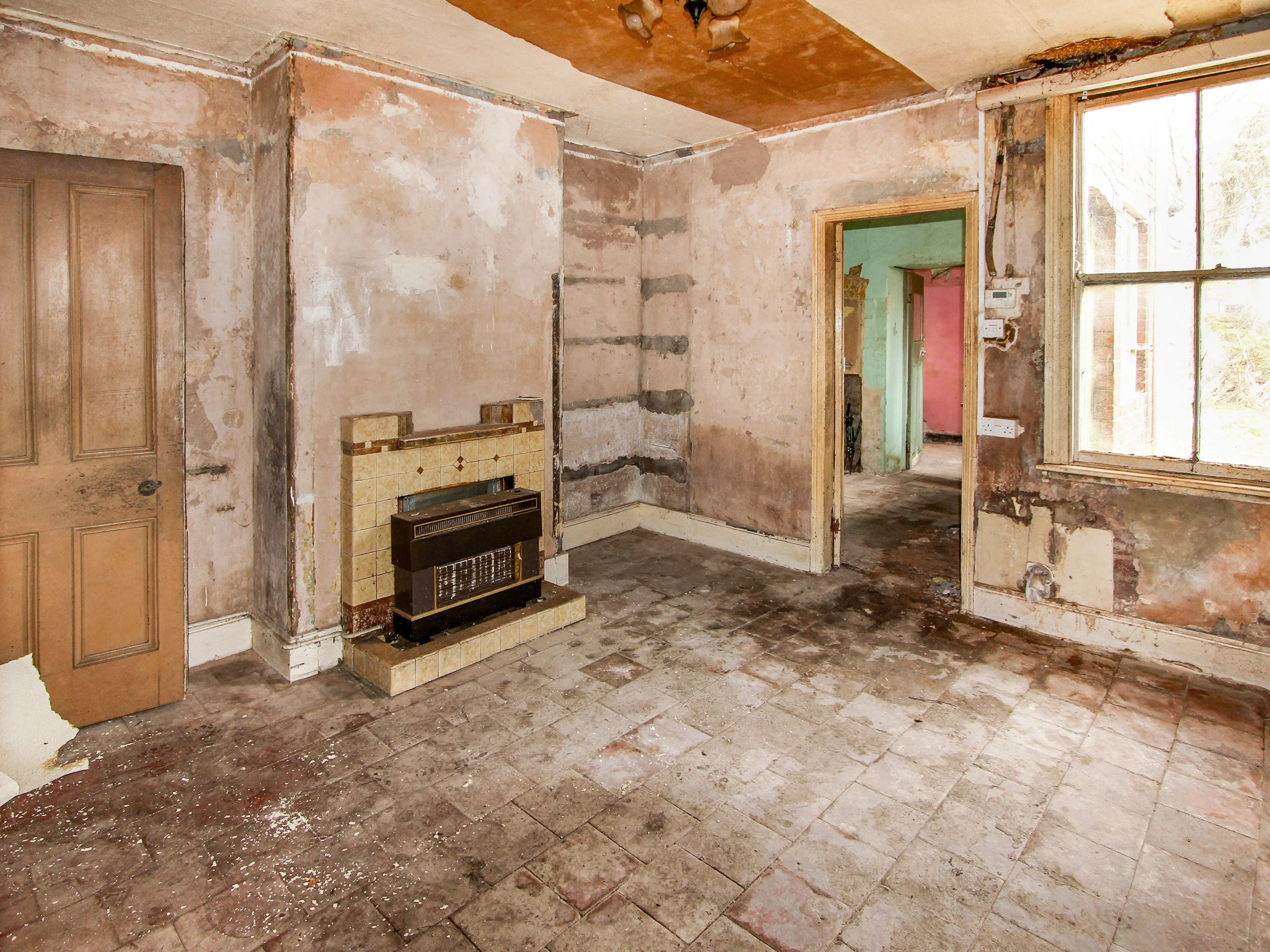 3 Bedroom Semi-Detached in Oldswinford