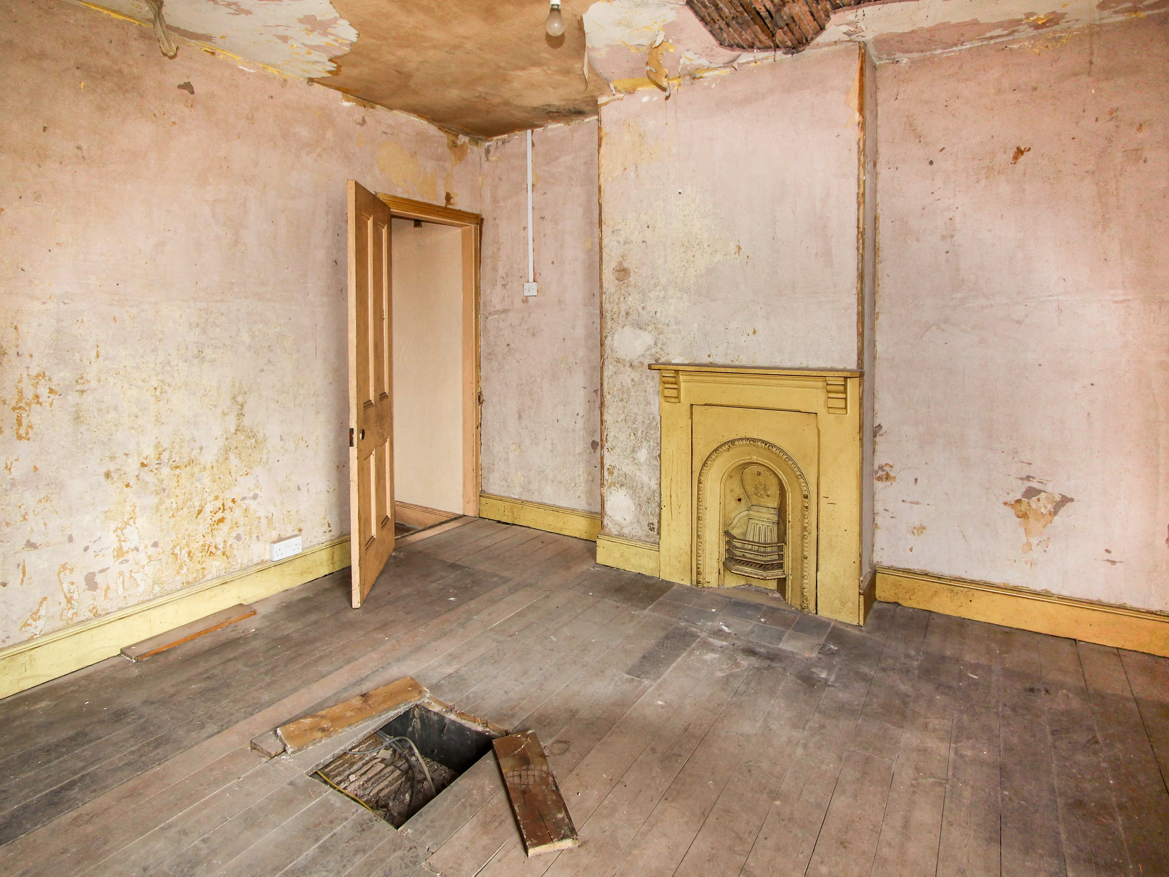 3 Bedroom Semi-Detached in Oldswinford
