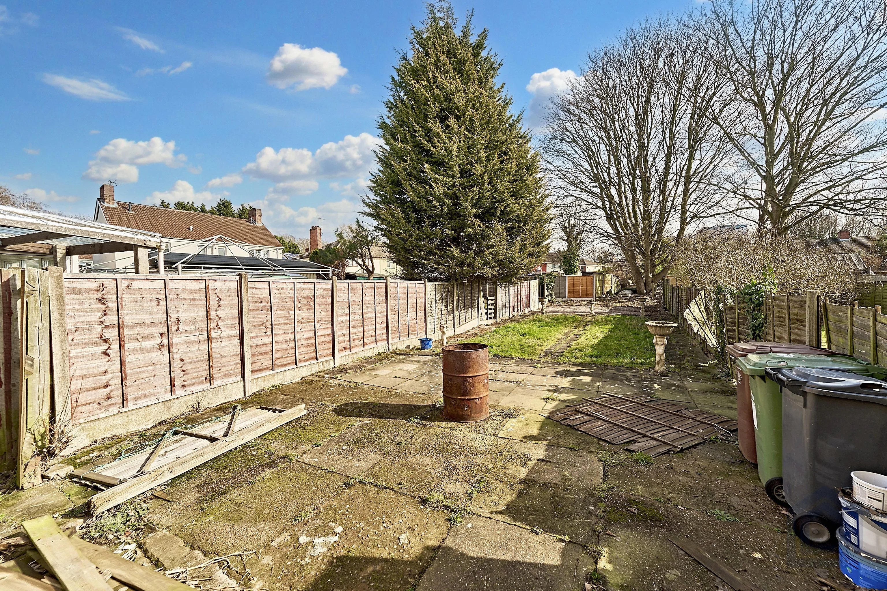 3 Bedroom Terraced in Willenhall