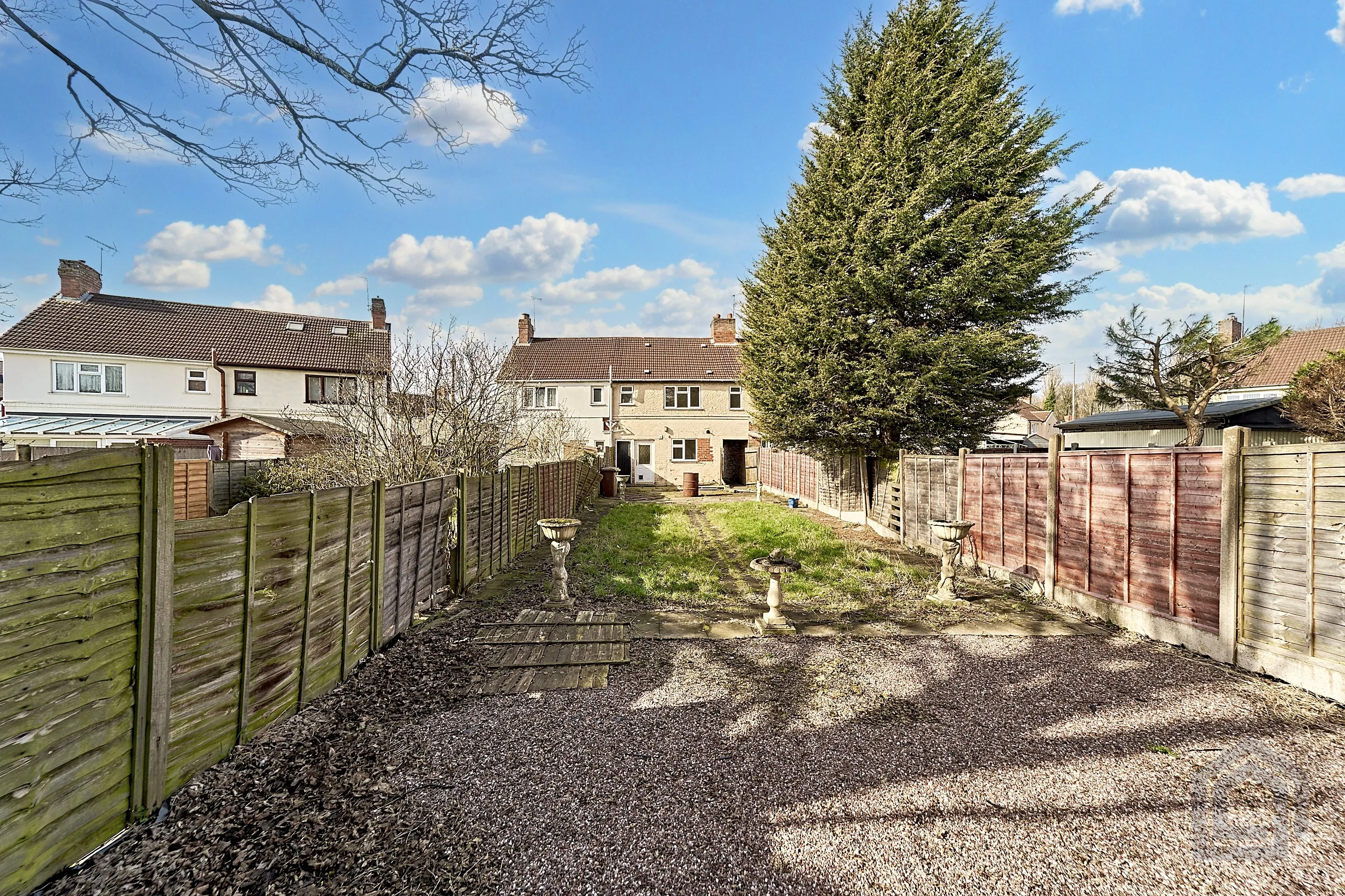 3 Bedroom Terraced in Willenhall