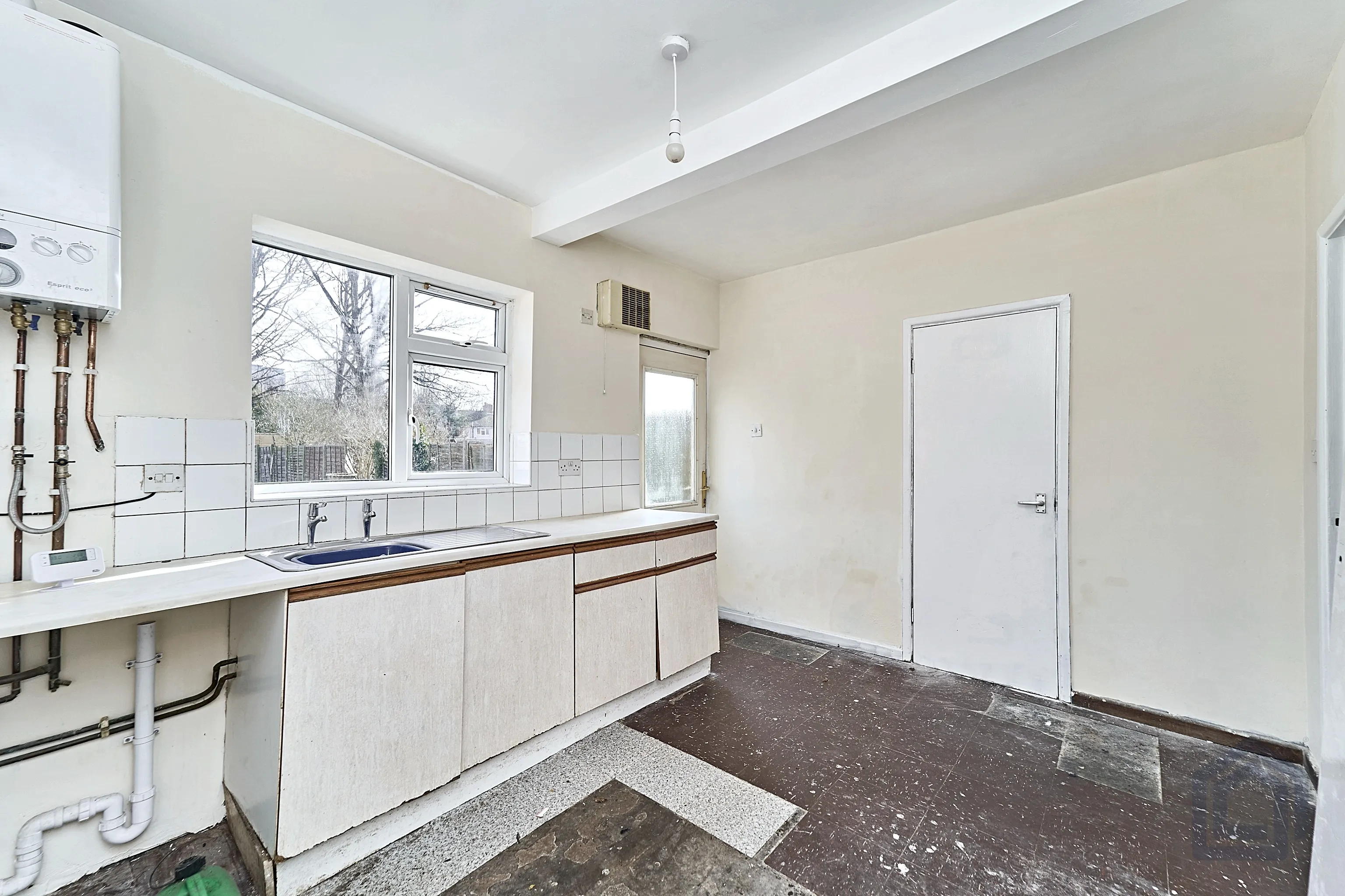 3 Bedroom Terraced in Willenhall
