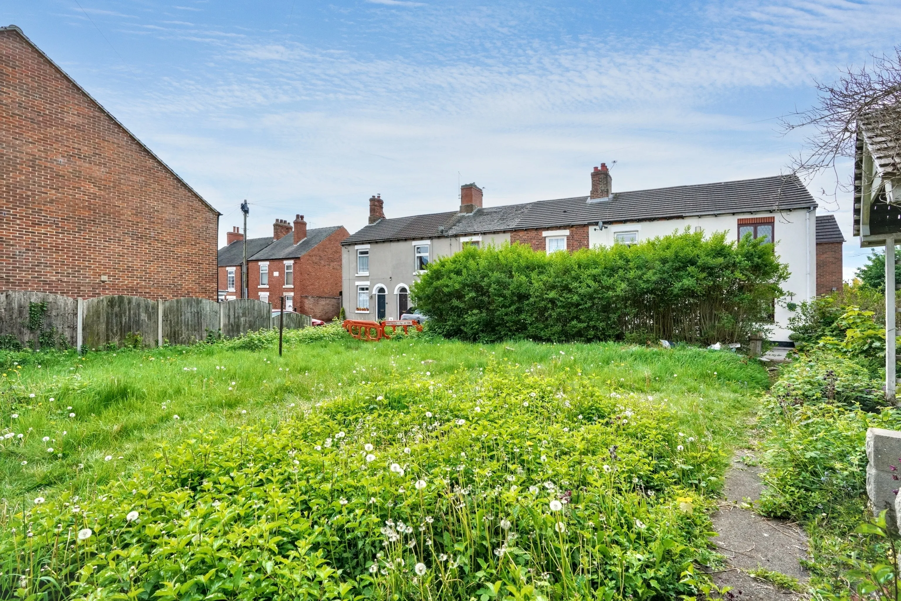 2 Bedroom Semi Detached in Swadlincote