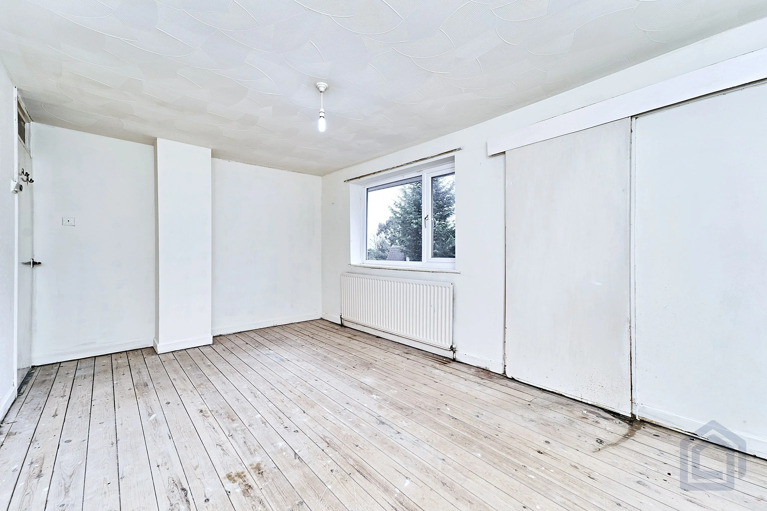 3 Bedroom Semi-Detached in Willenhall