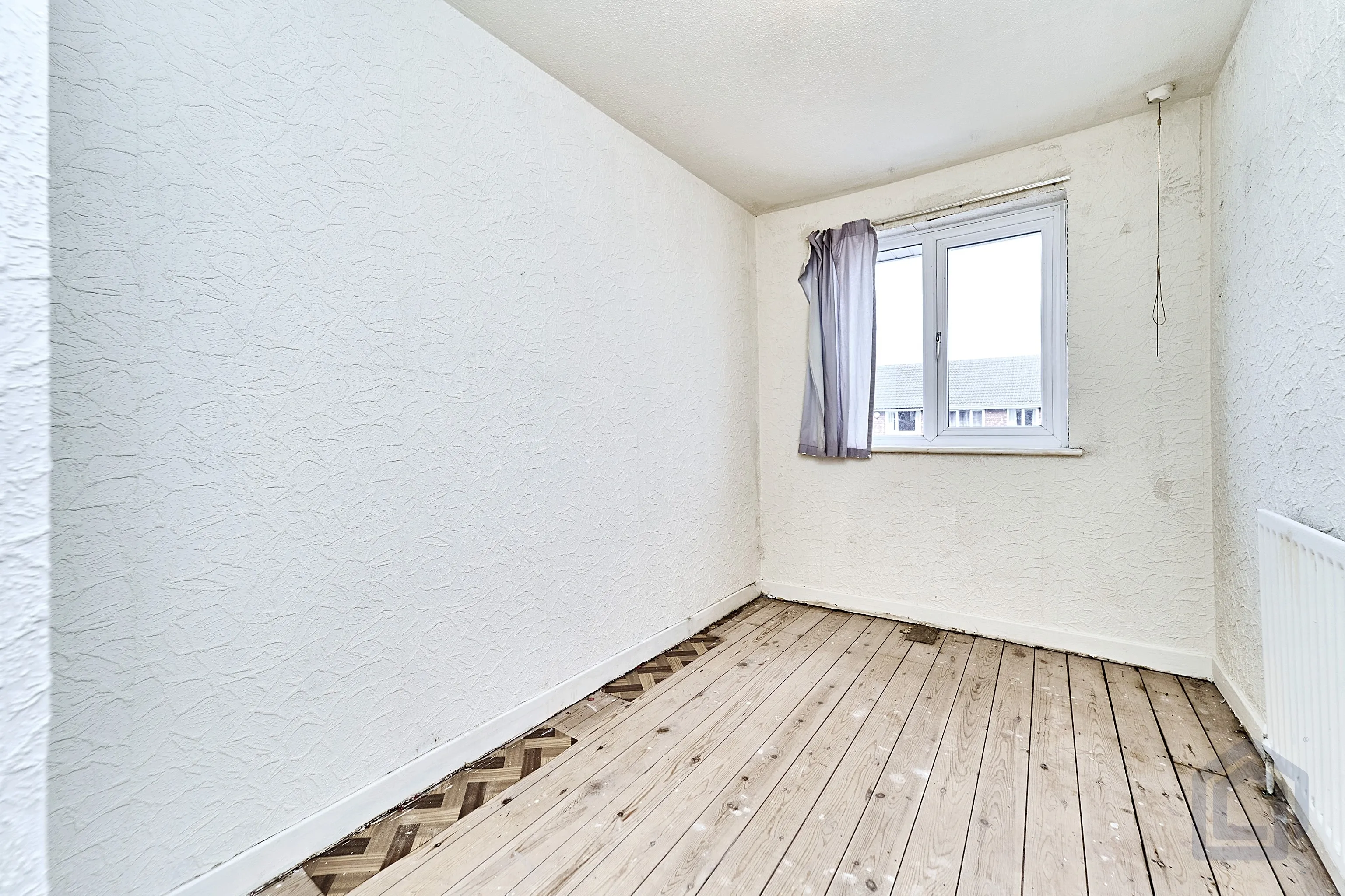 3 Bedroom Semi-Detached in Willenhall