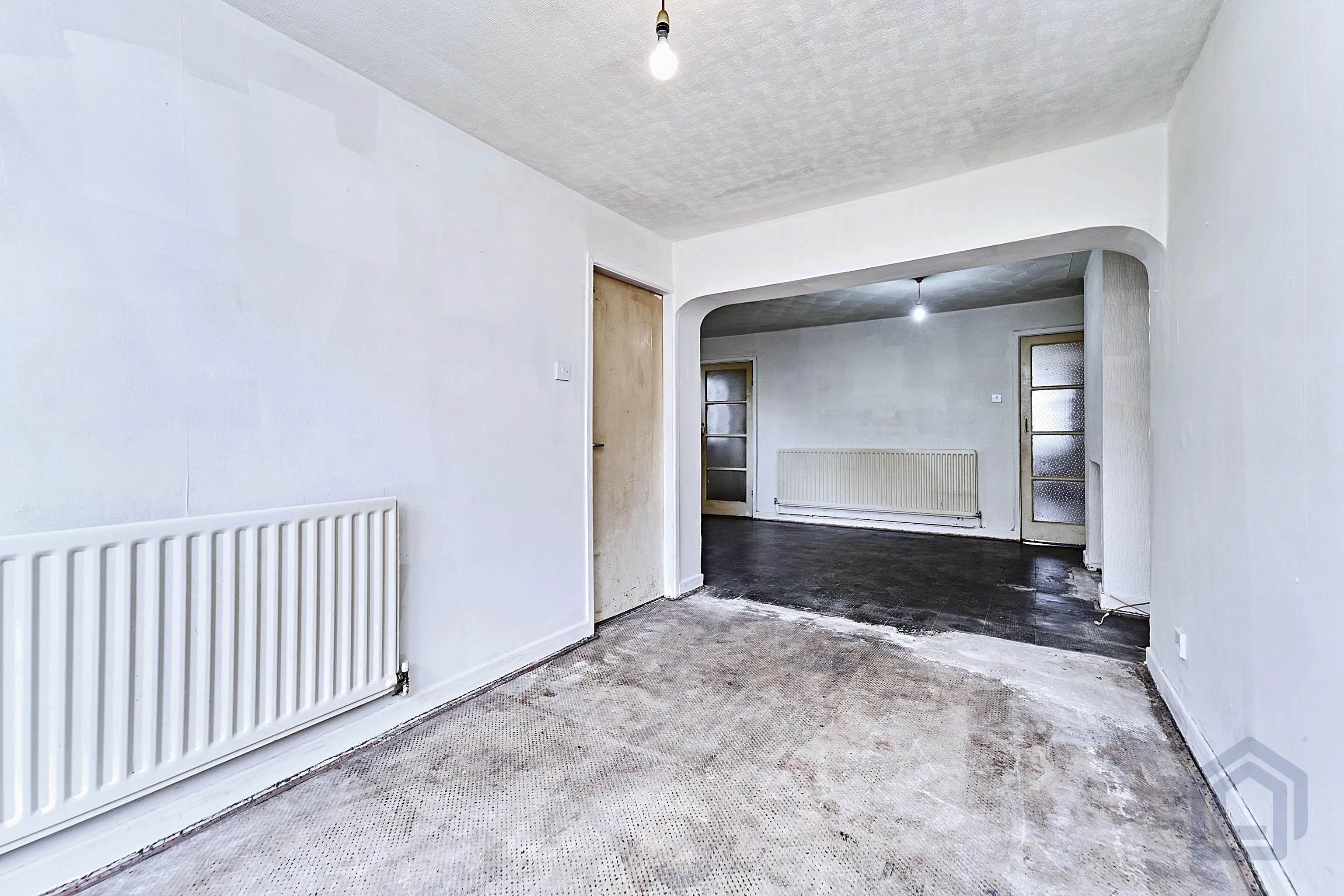 3 Bedroom Semi-Detached in Willenhall