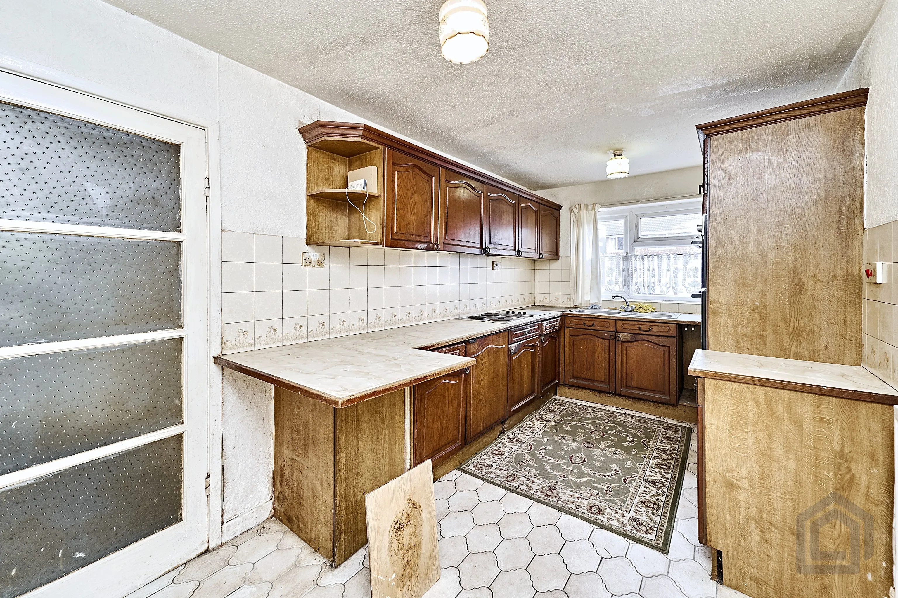 3 Bedroom Semi-Detached in Willenhall