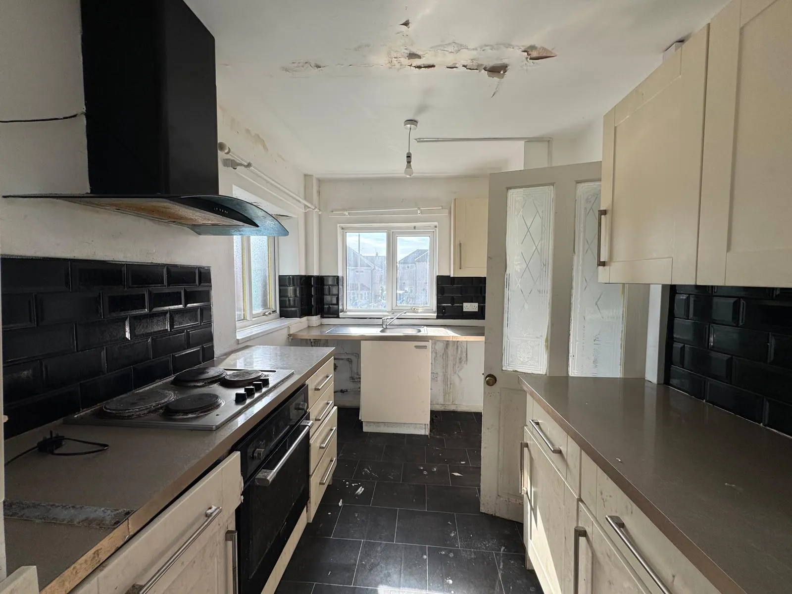 3 Bedroom Semi Detached in Brierley Hill