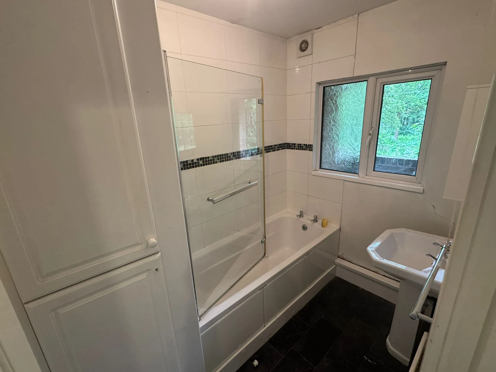 3 Bedroom Apartment in Walsall