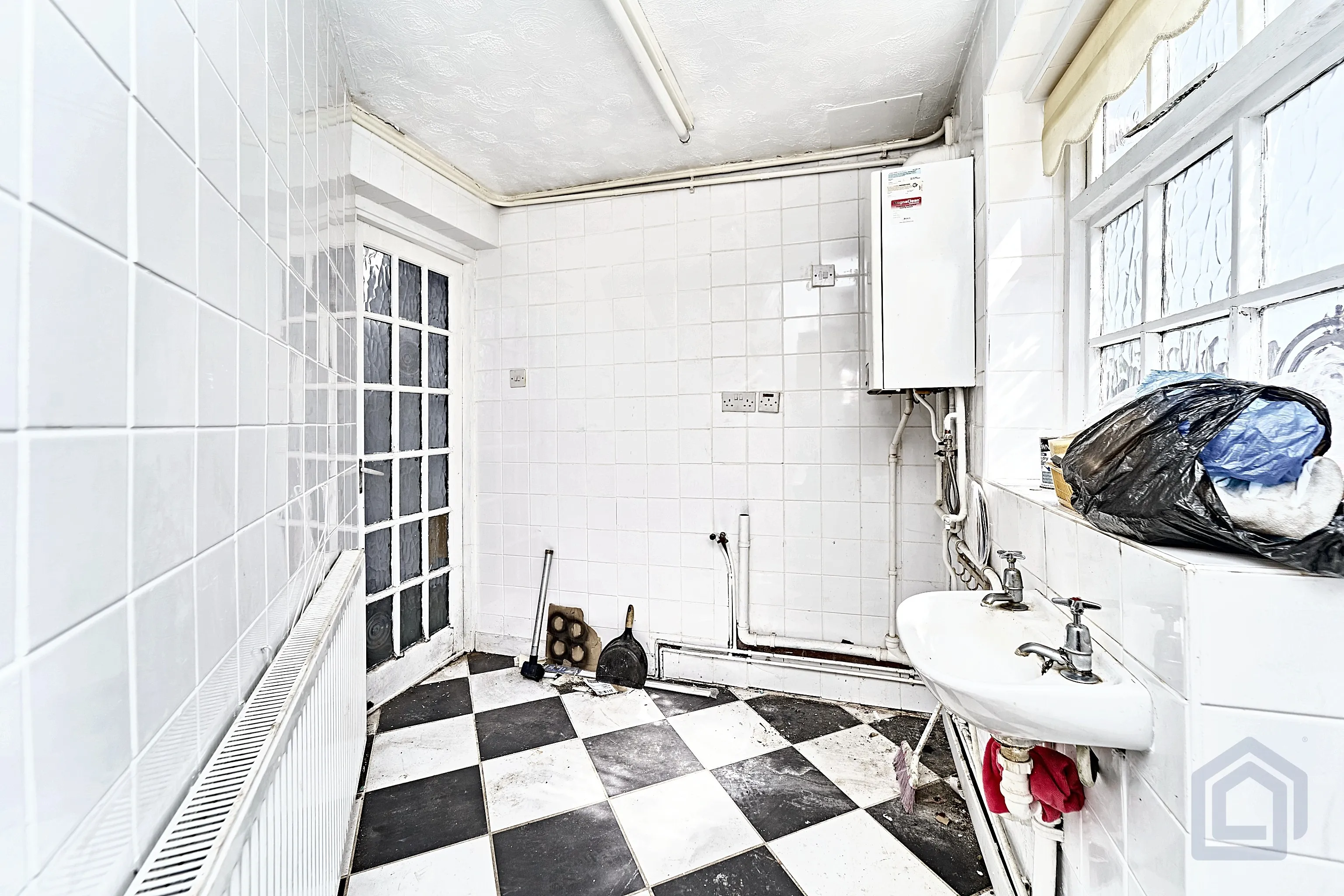 3 Bedroom Semi-Detached in Wednesbury