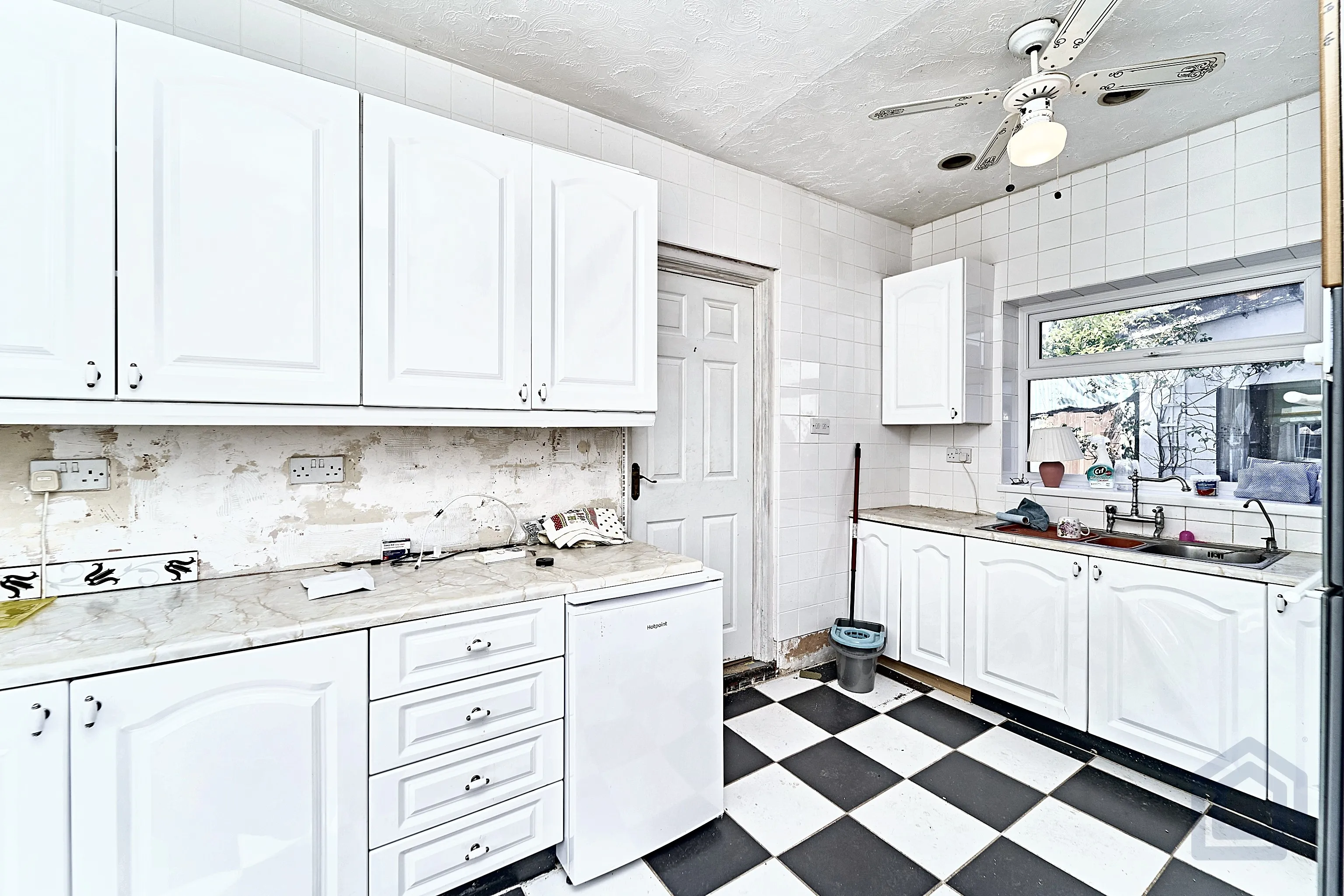 3 Bedroom Semi-Detached in Wednesbury