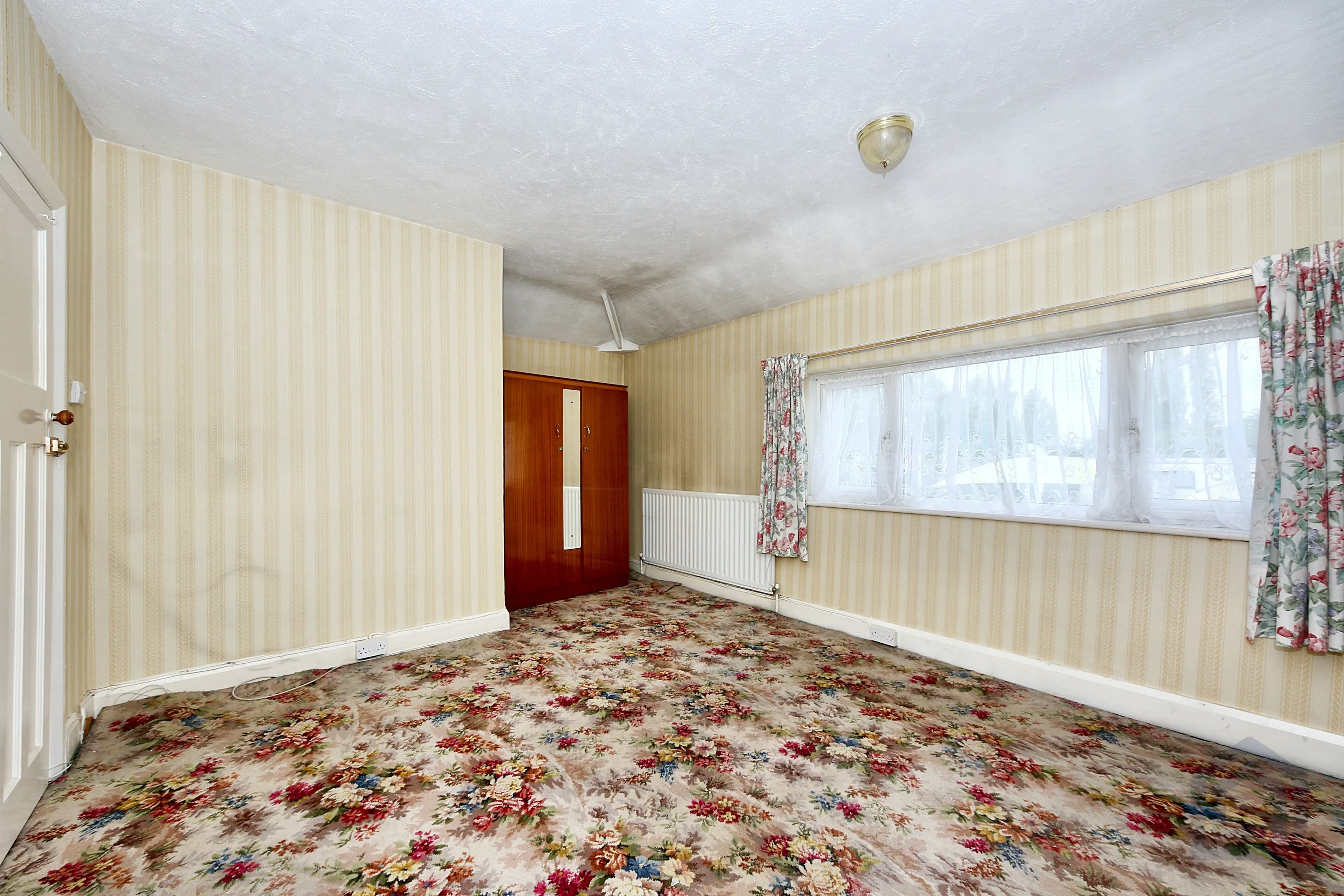 3 Bedroom Semi-Detached in Wolverhampton