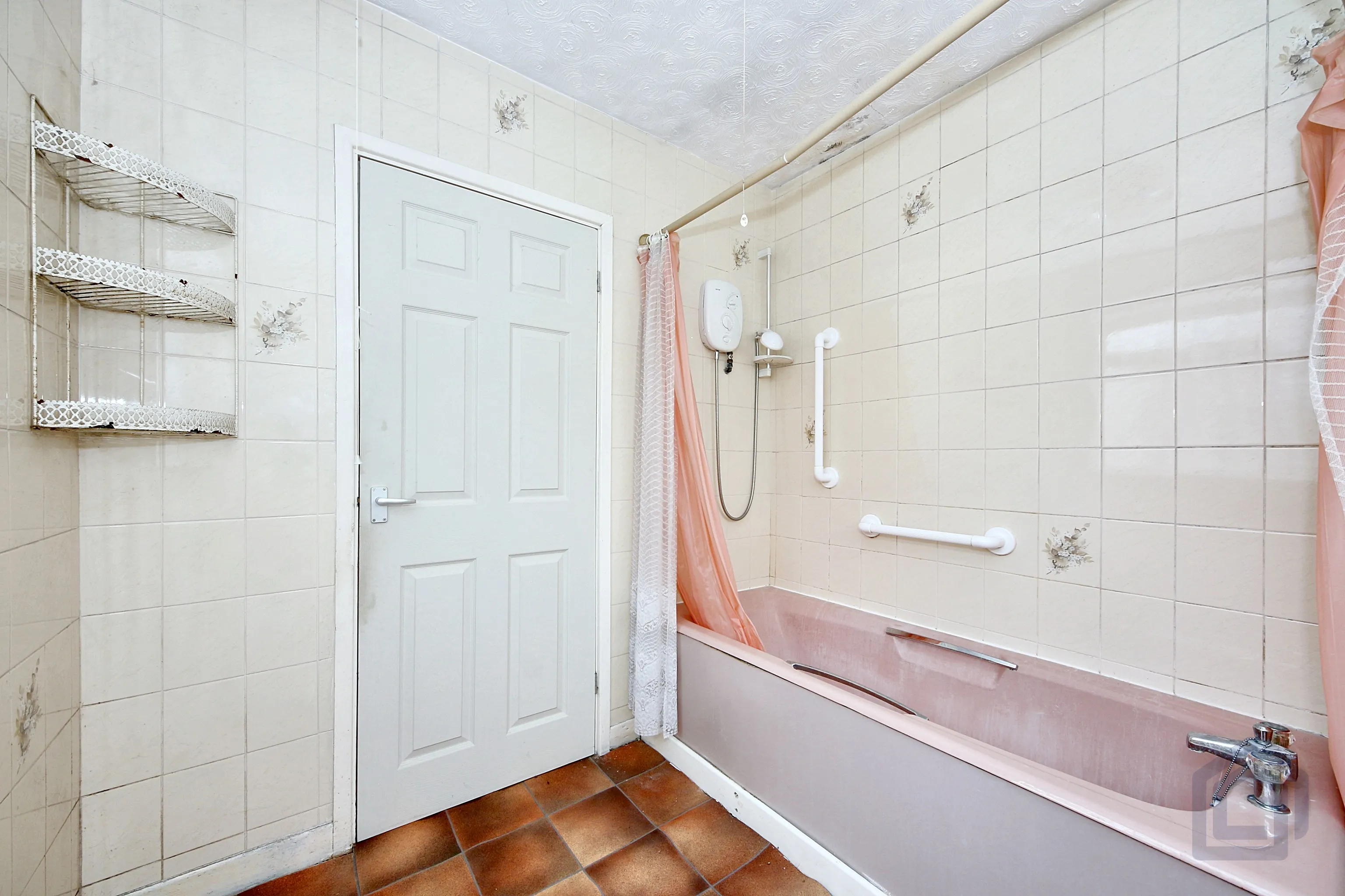 3 Bedroom Semi-Detached in Wolverhampton