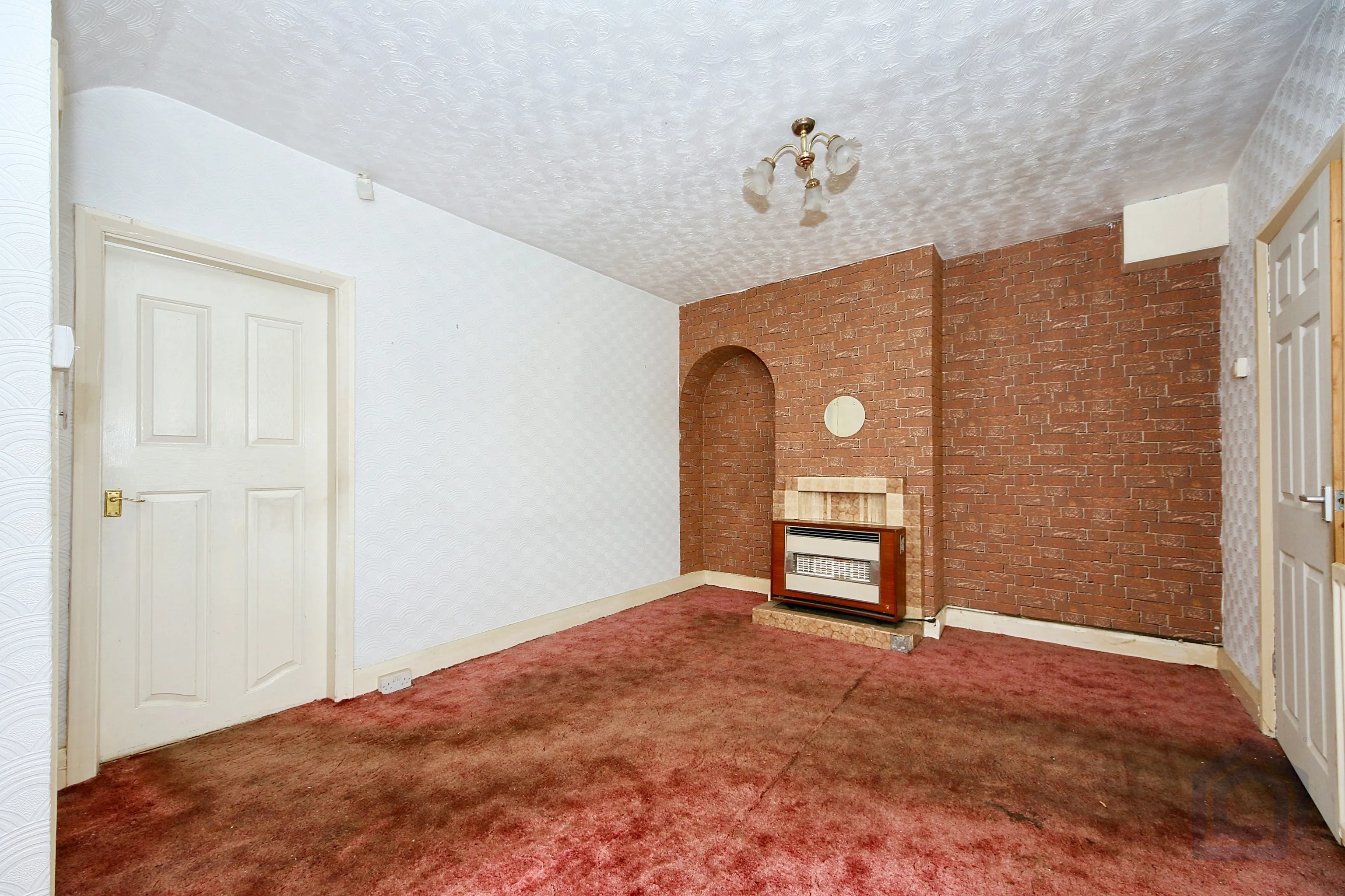 3 Bedroom Semi-Detached in Wolverhampton
