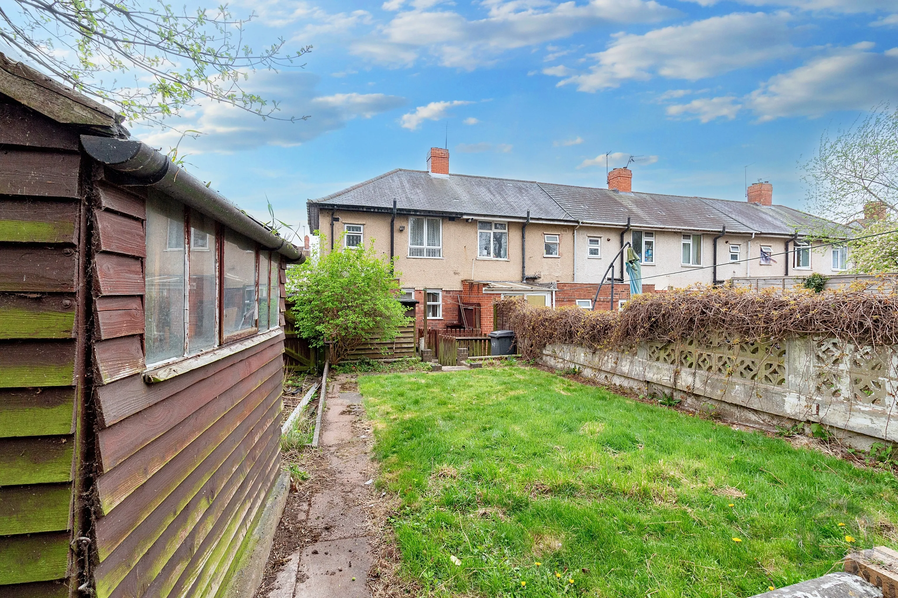 2 Bedroom End Terrace in Wolverhampton