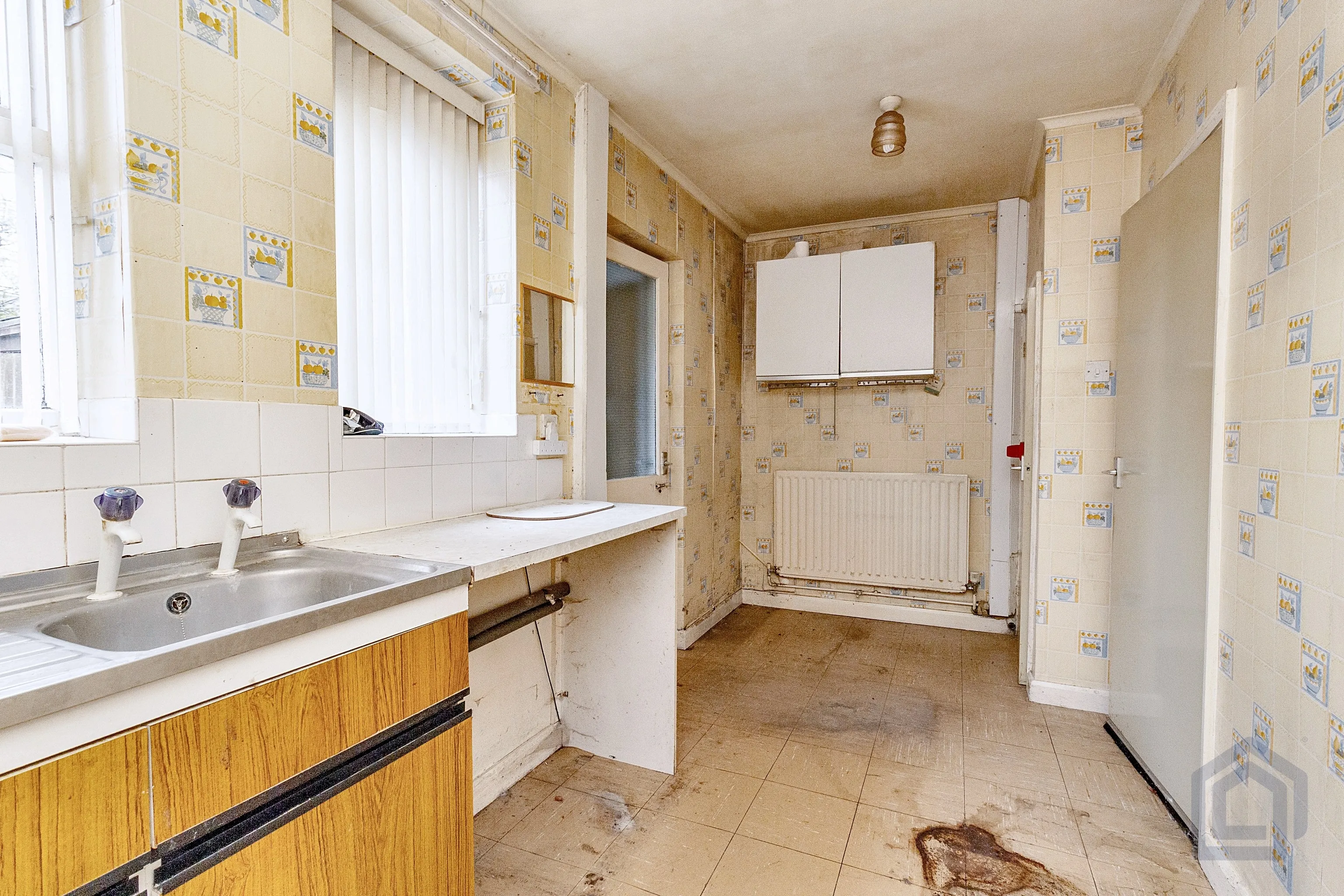 2 Bedroom End Terrace in Wolverhampton
