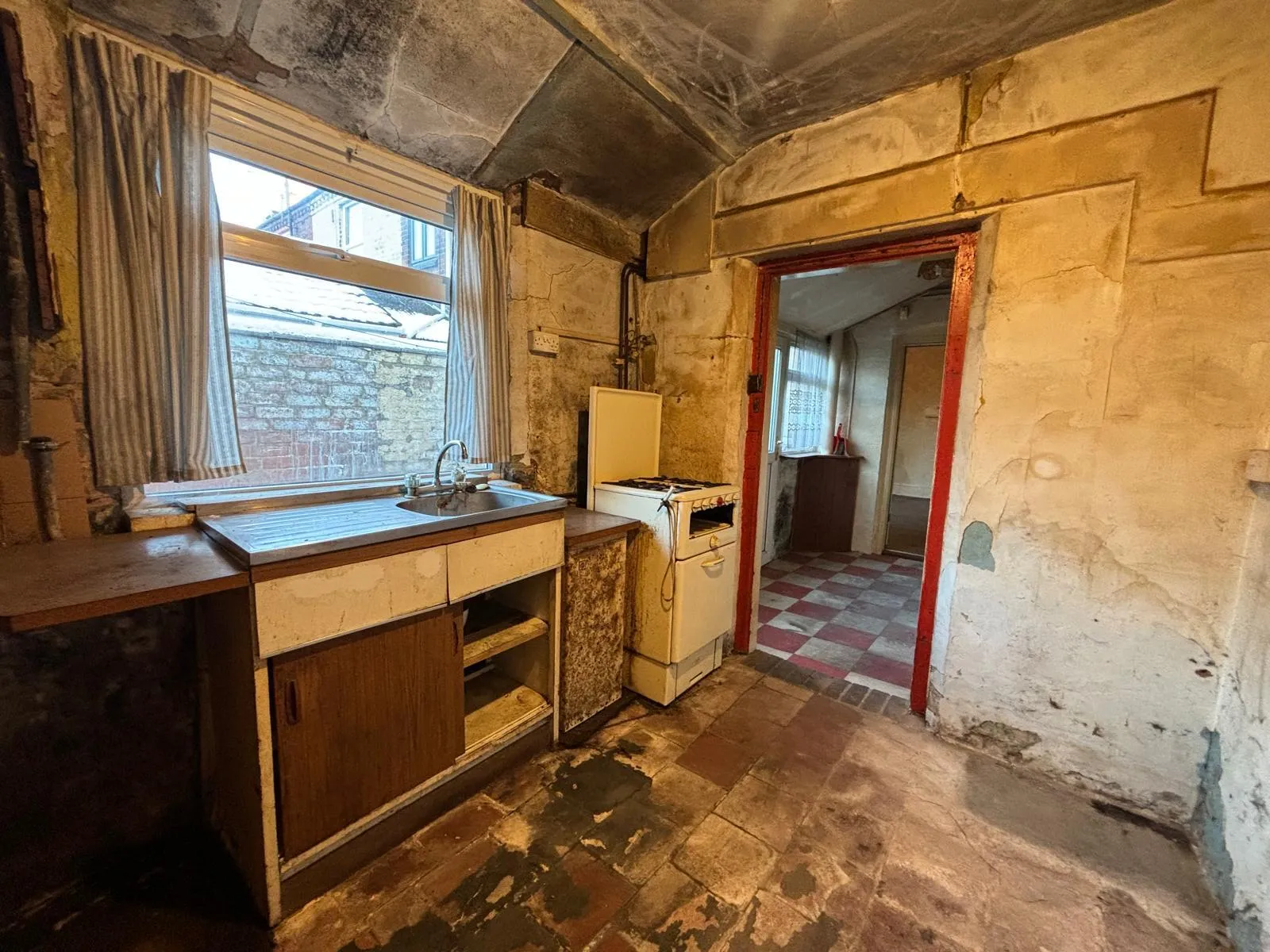 3 Bedroom Terraced in Oldbury