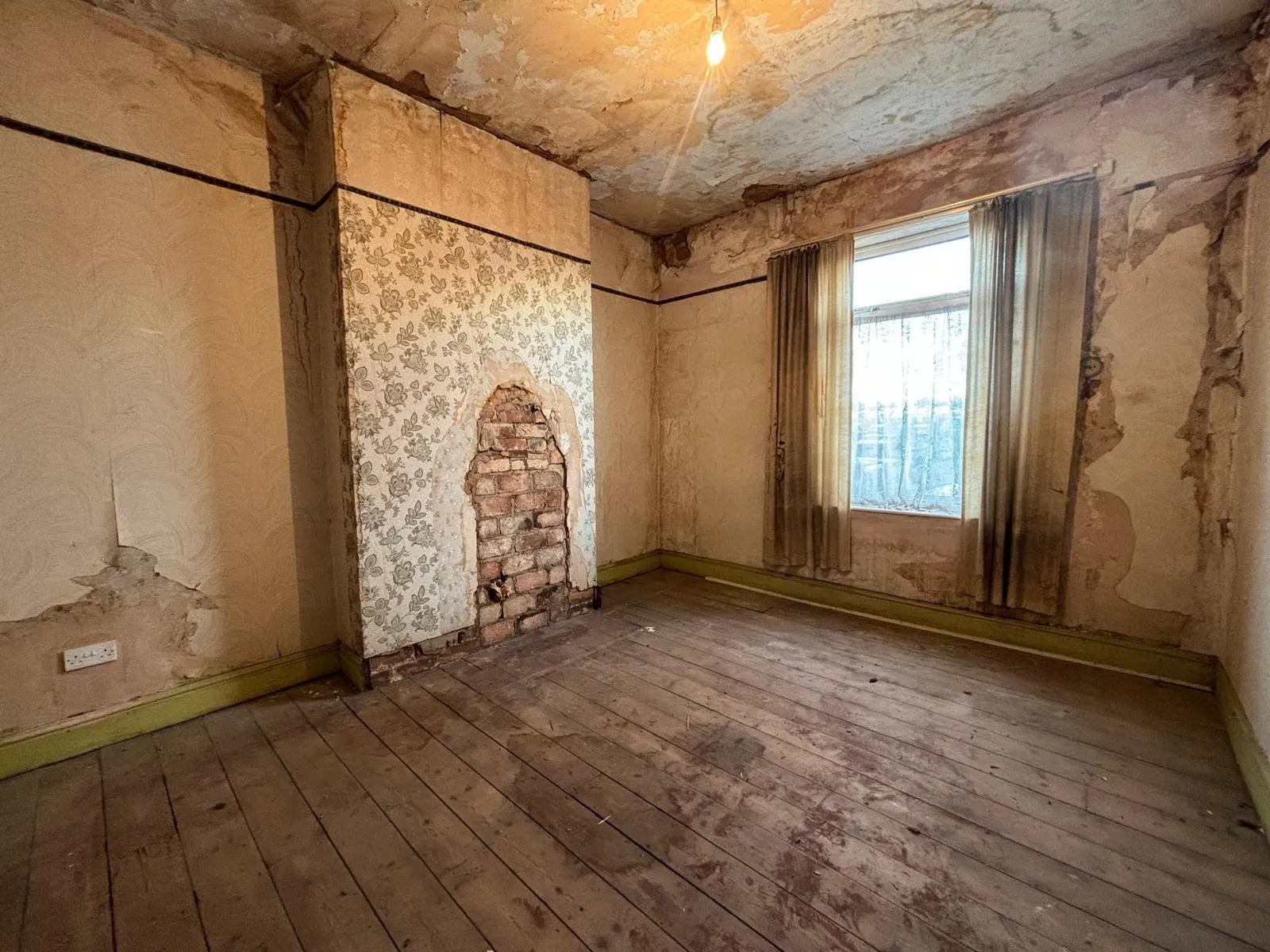 3 Bedroom Terraced in Oldbury