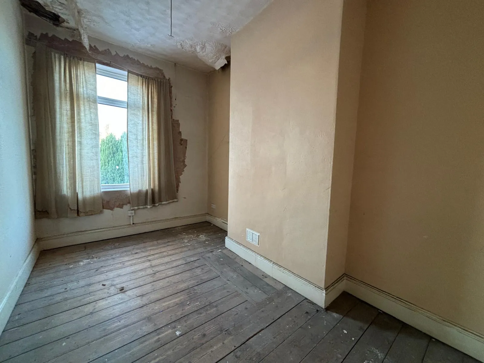 3 Bedroom Terraced in Oldbury