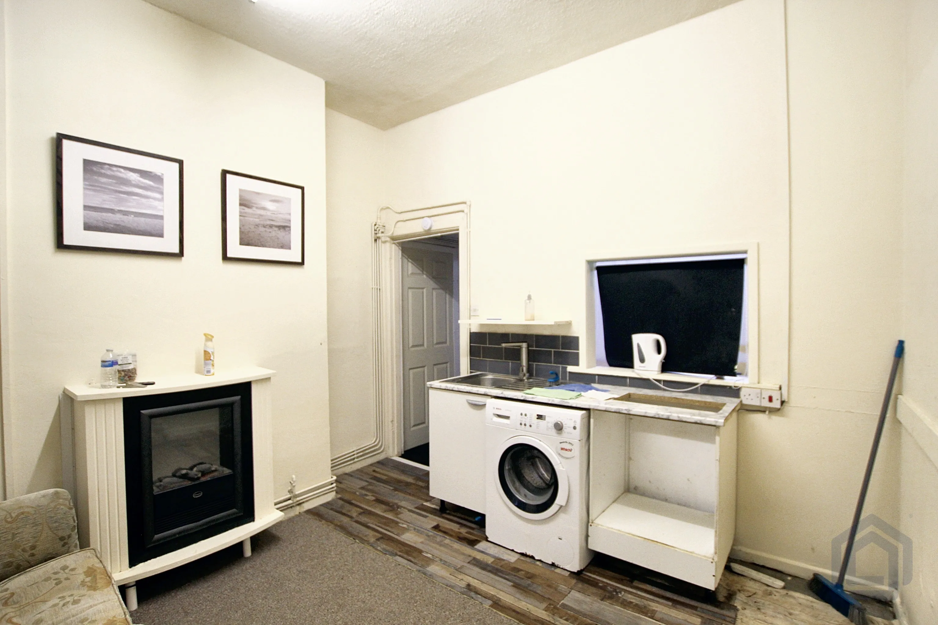 2 Bedroom Investment Bungalow split into two units in Stoke-on-Trent