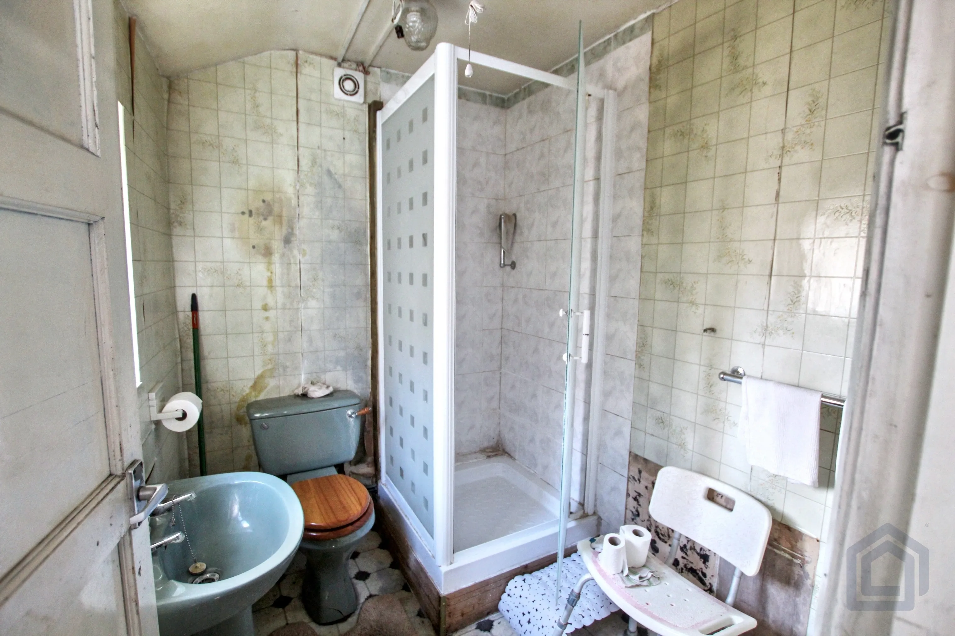 2 Bedroom Mid Terraced in Hanley