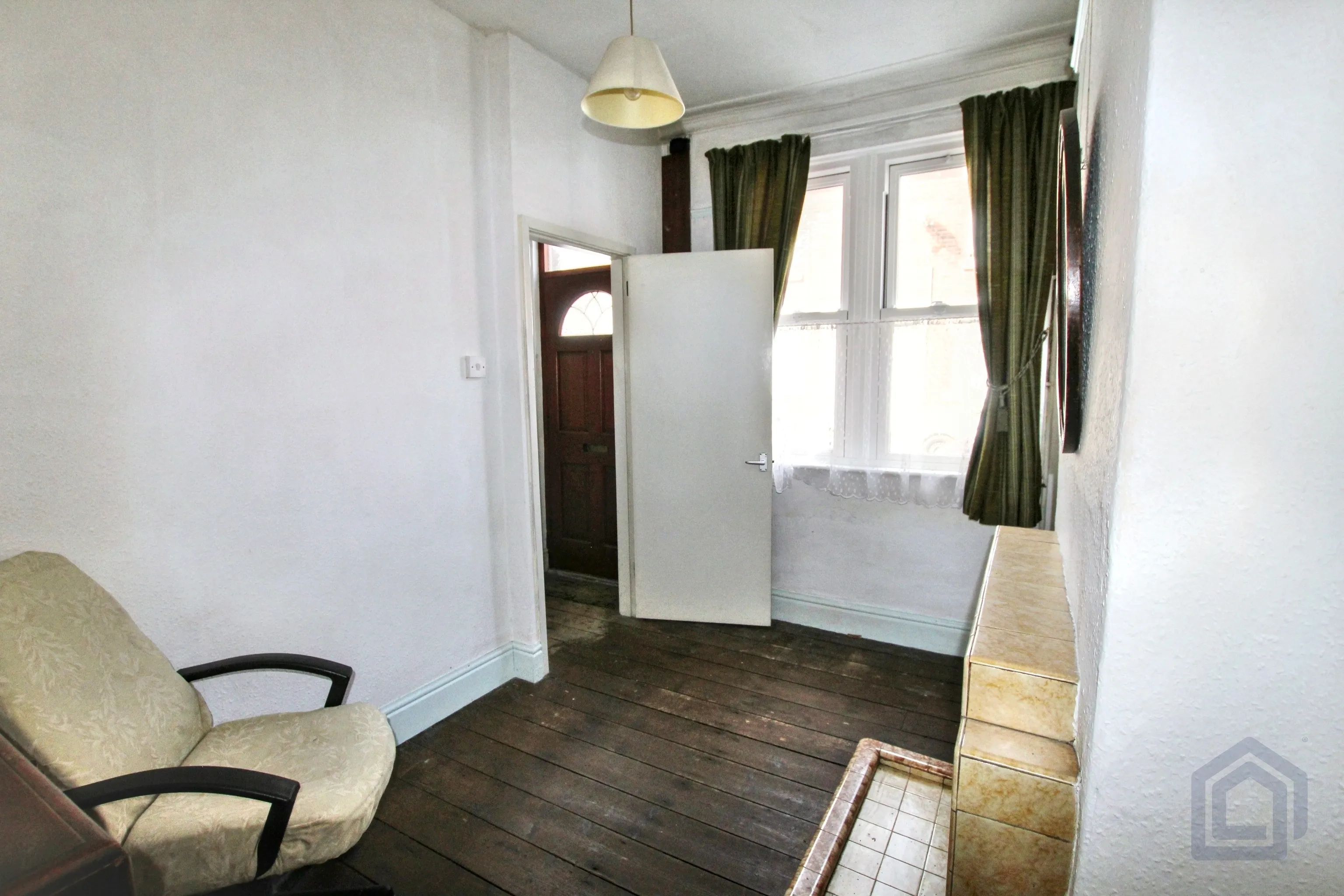 2 Bedroom Mid Terraced in Hanley