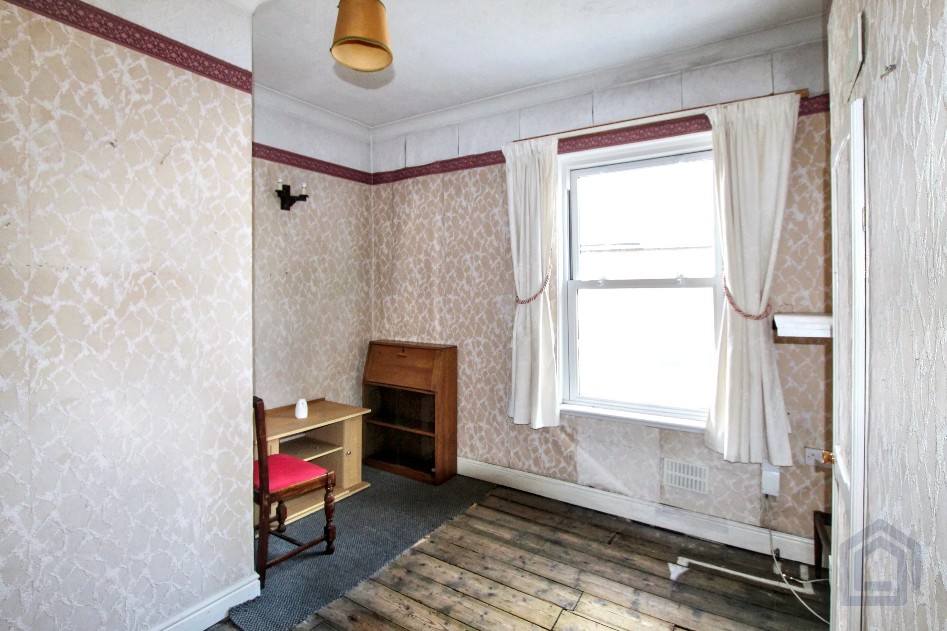 2 Bedroom Mid Terraced in Hanley