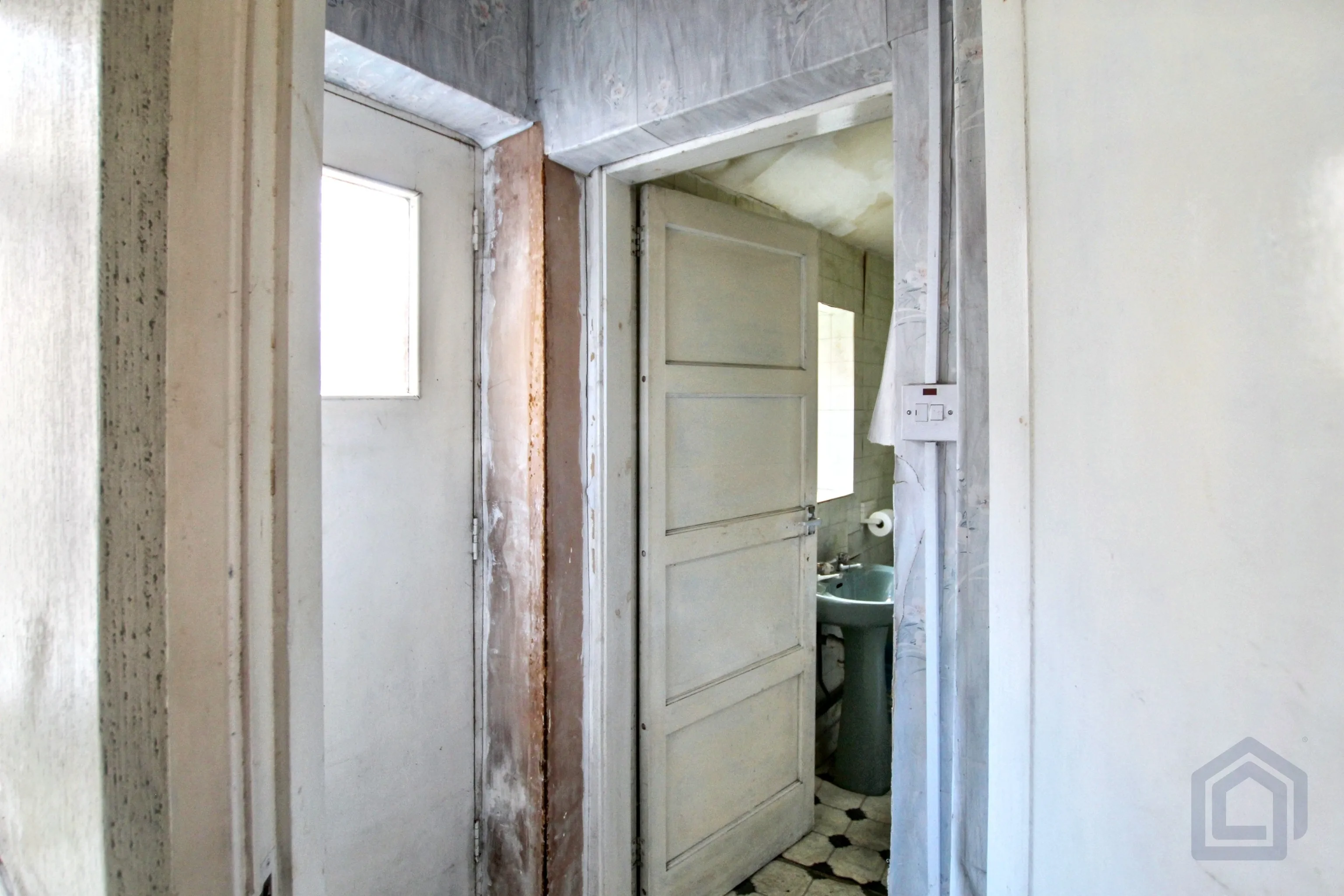 2 Bedroom Mid Terraced in Hanley