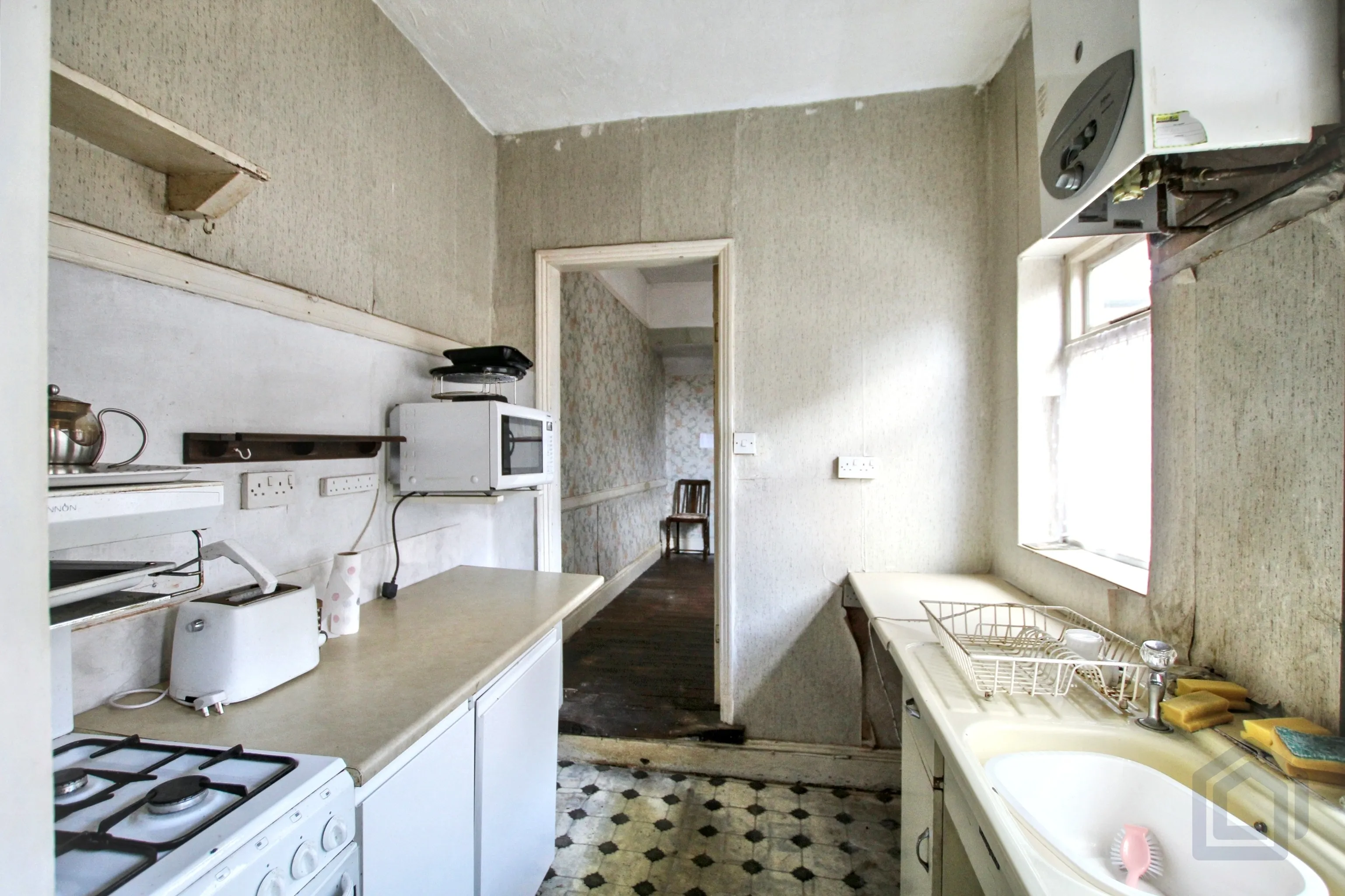 2 Bedroom Mid Terraced in Hanley