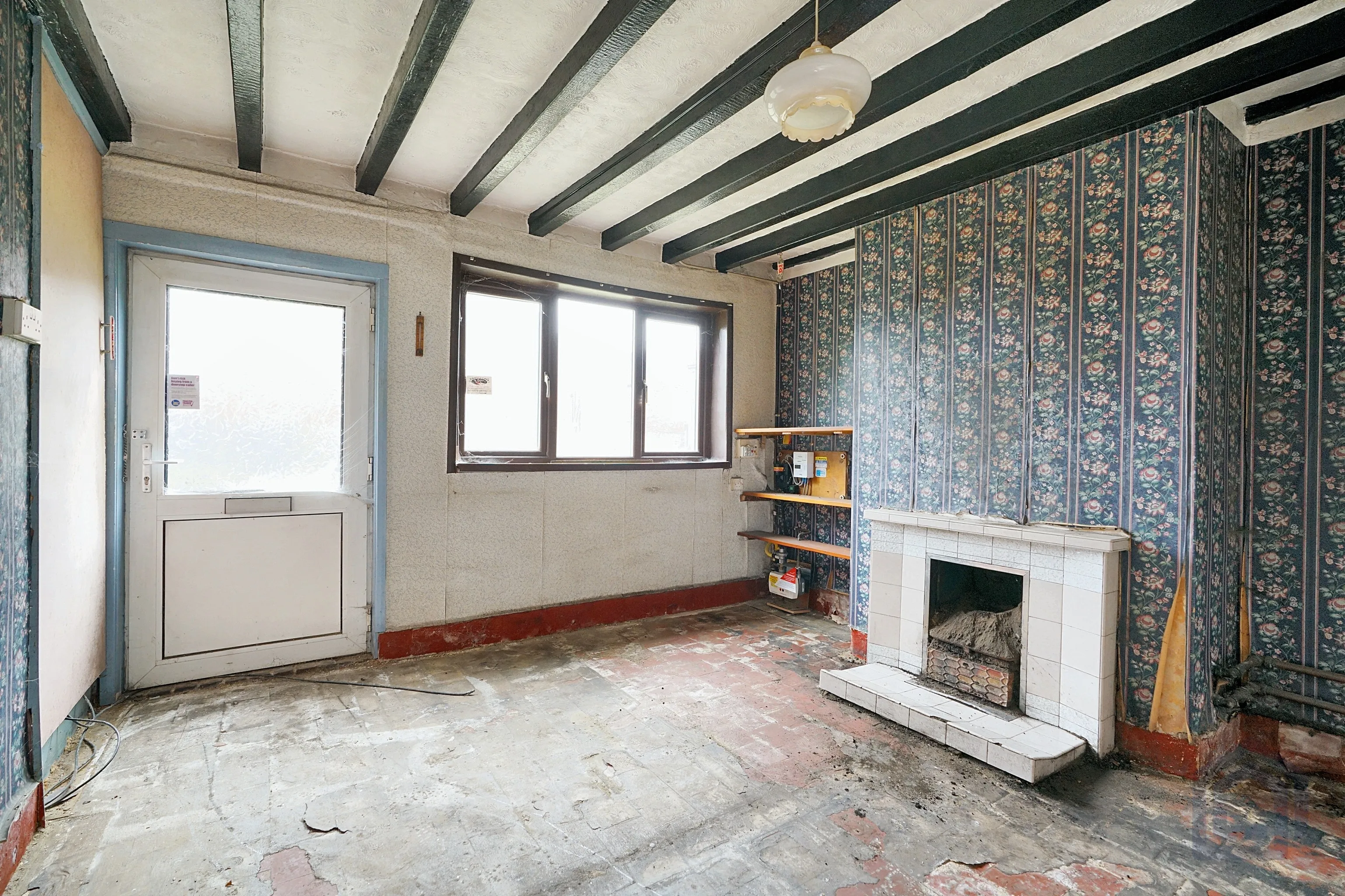 2 Bedroom Semi-Detached in Newhall