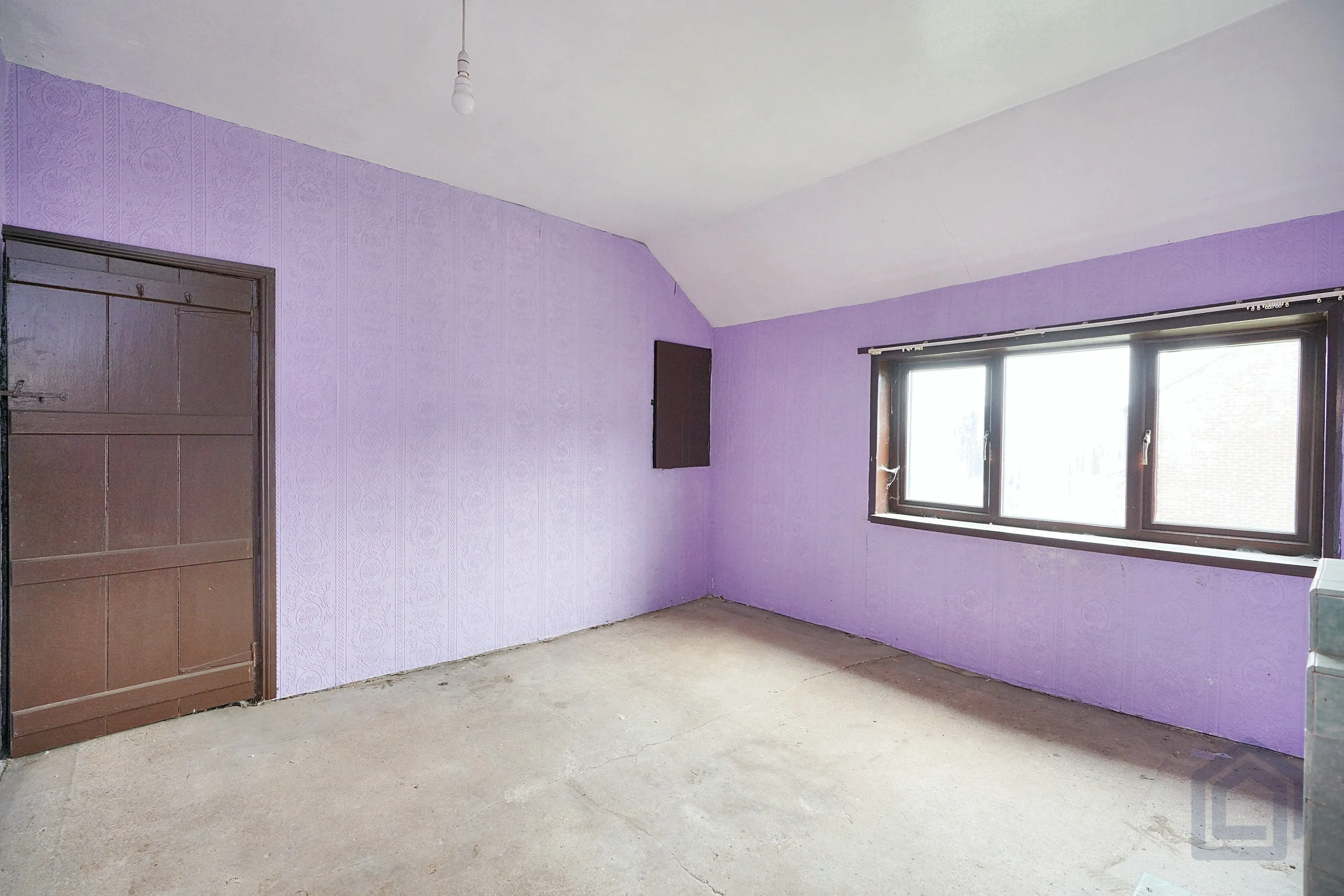2 Bedroom Semi-Detached in Newhall
