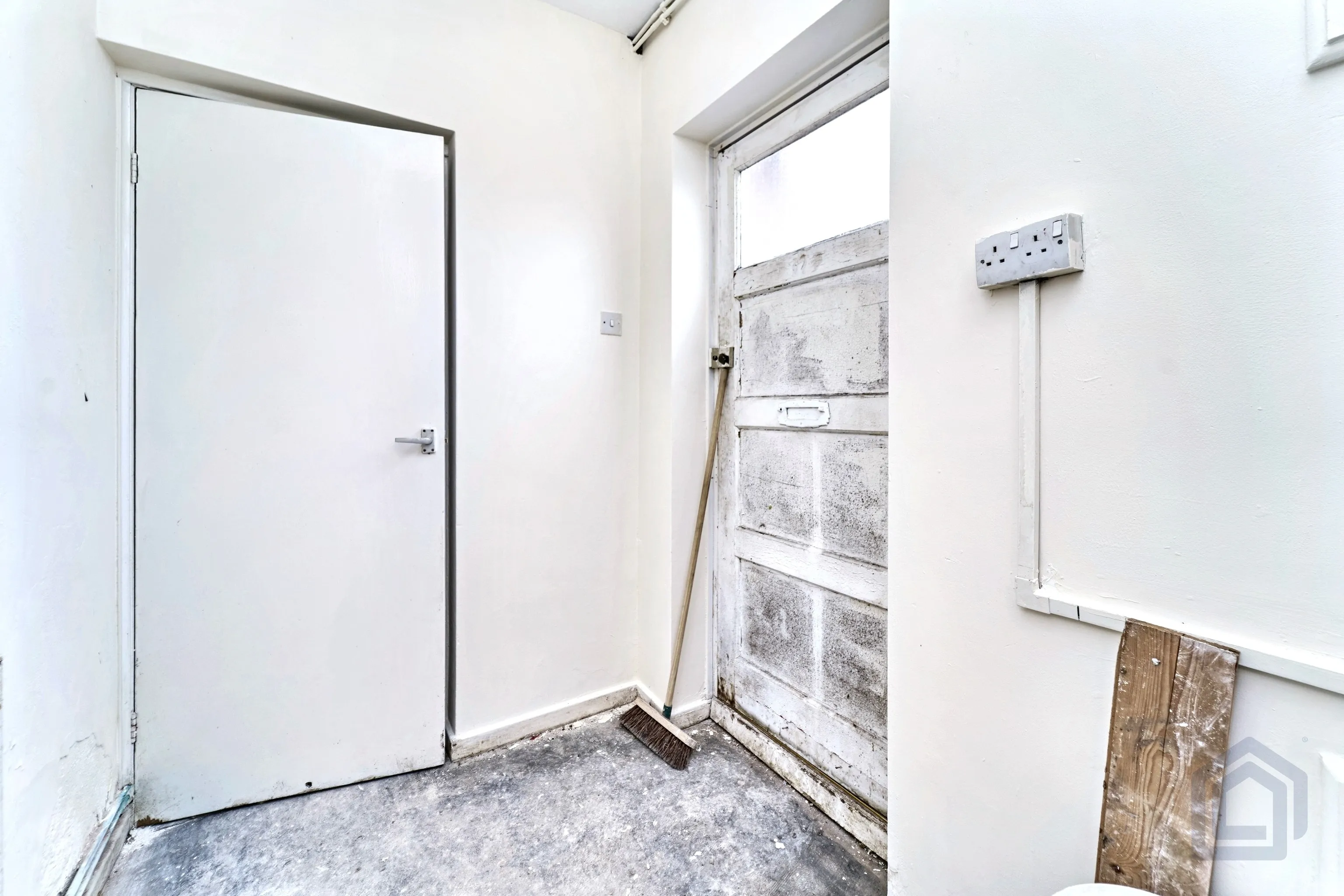 2 Bedroom Terraced in Willenhall