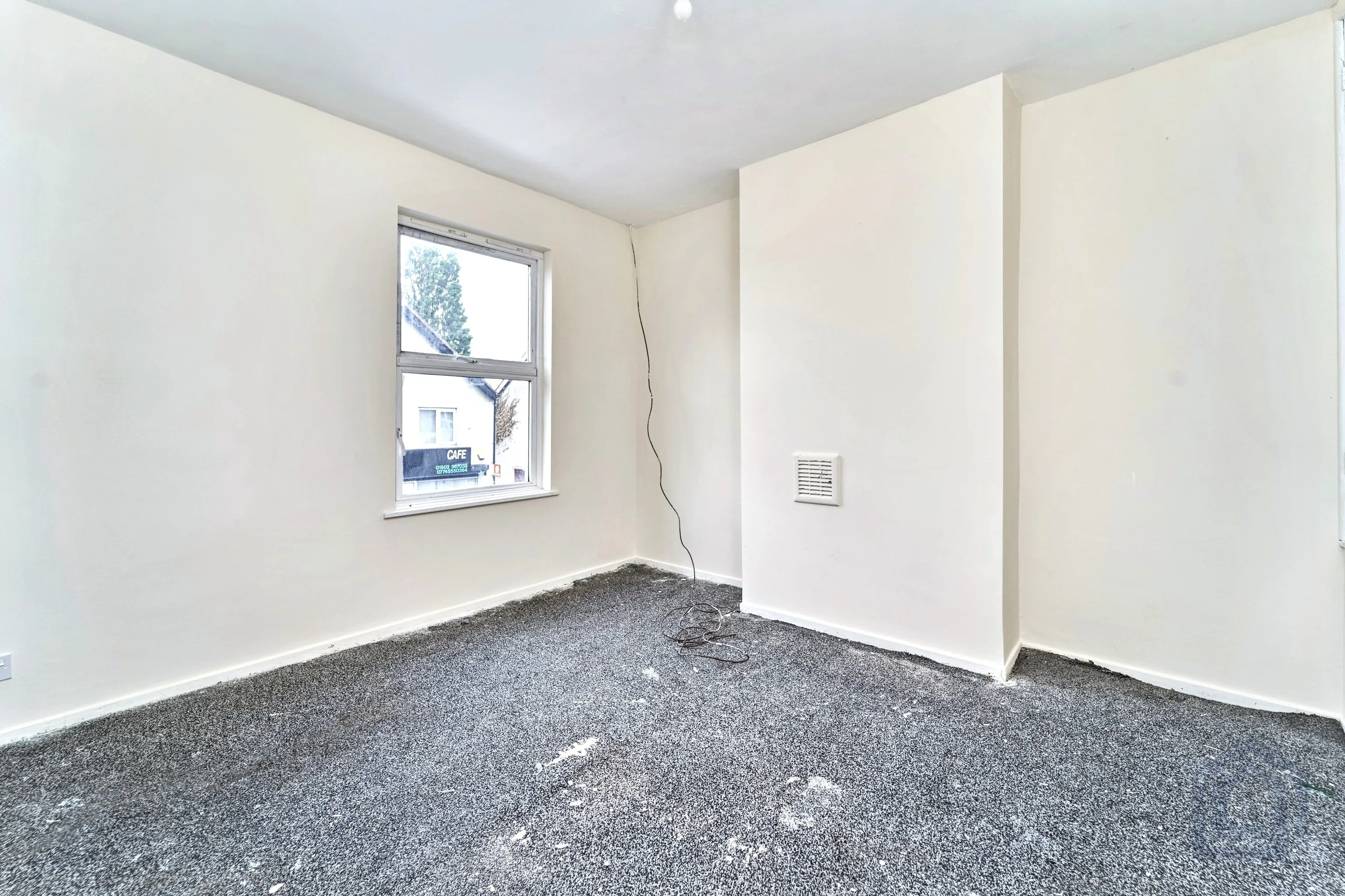 2 Bedroom Terraced in Willenhall