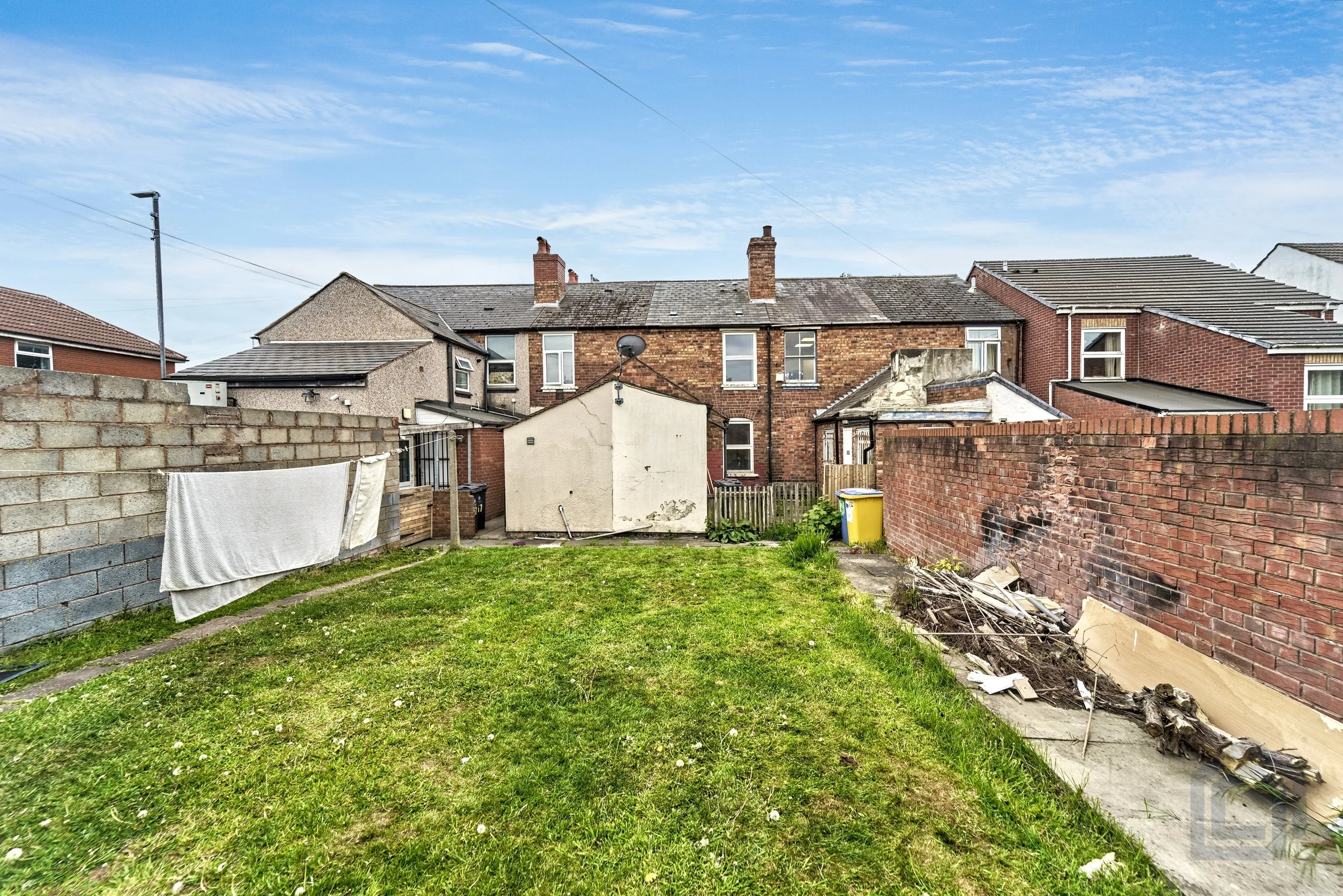 2 Bedroom Terraced in Willenhall