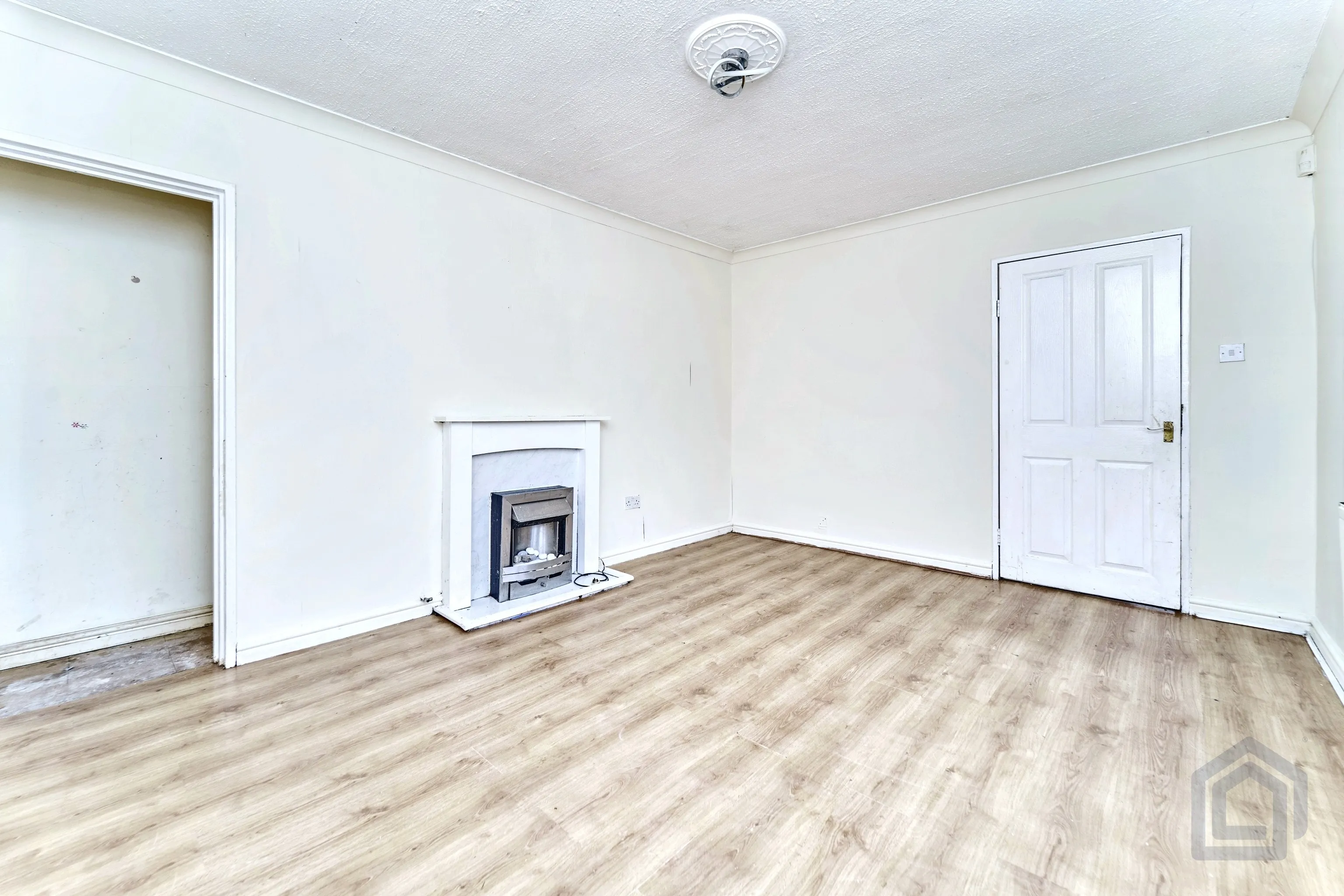 3 Bedroom Semi-Detached in Quinton