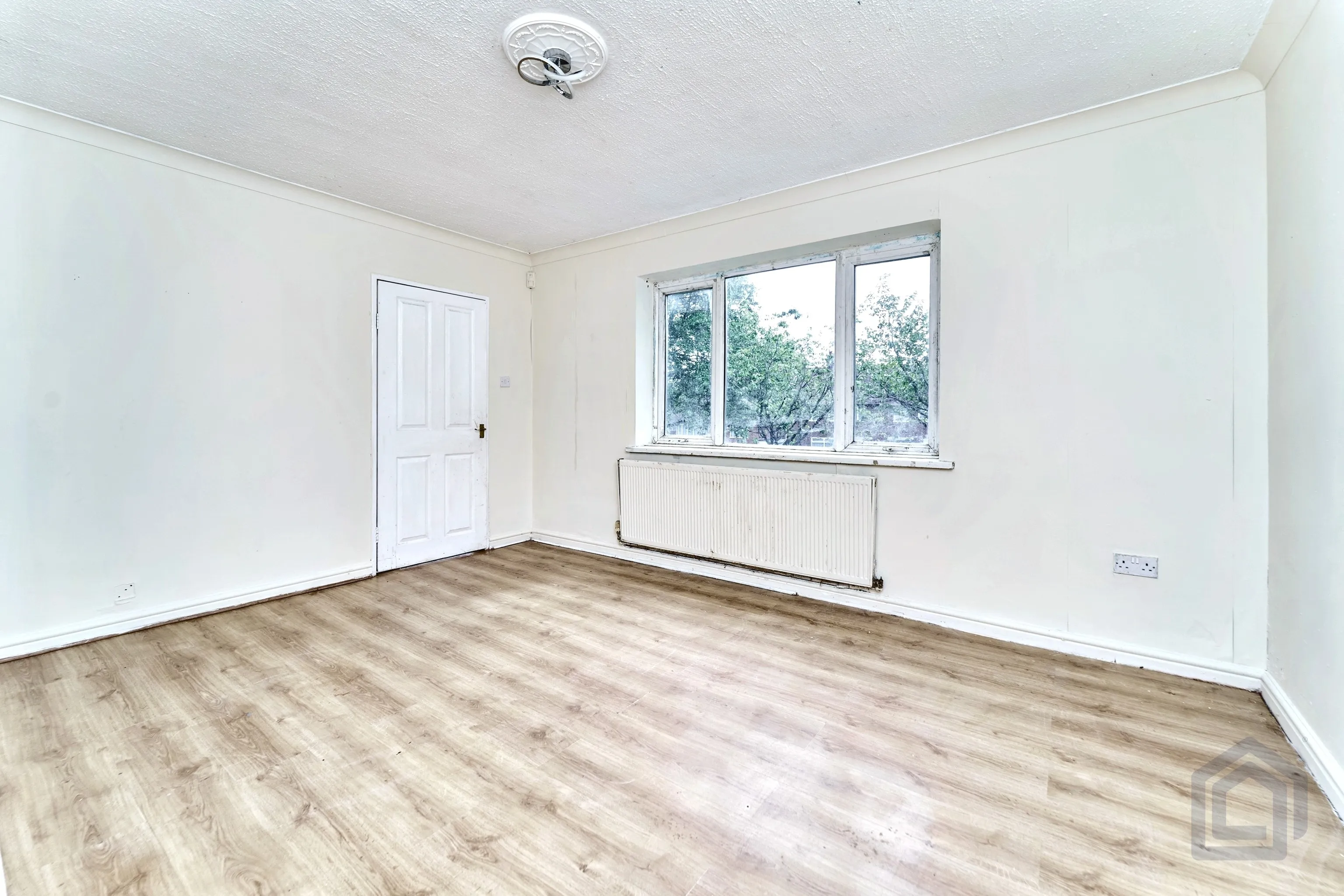 3 Bedroom Semi-Detached in Quinton