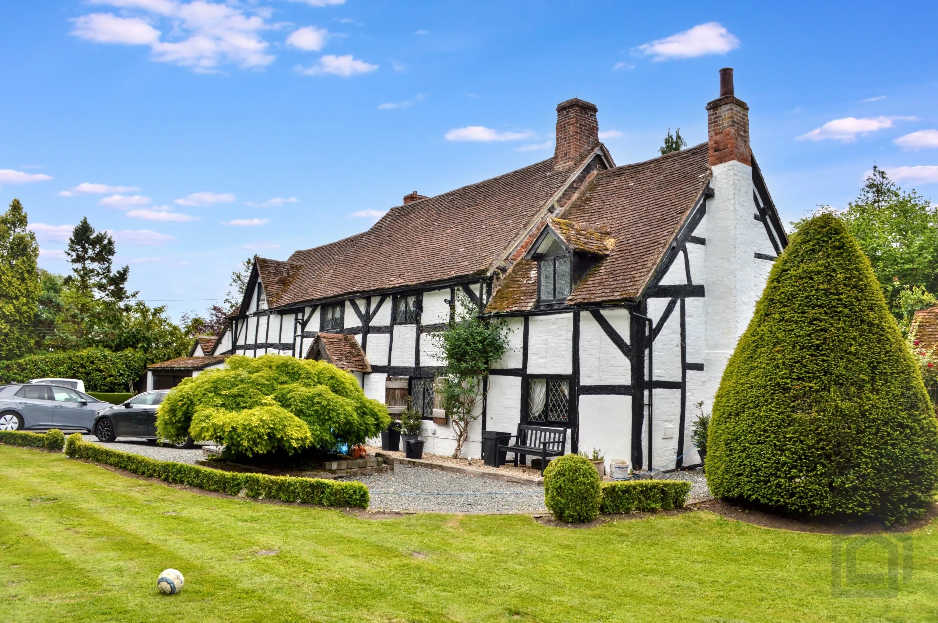 4 Bedroom Detached in Kenilworth