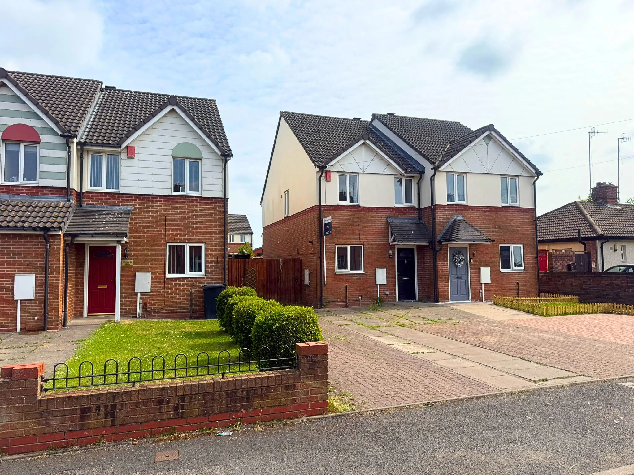 3 Bedroom Semi-Detached in Brierley Hill